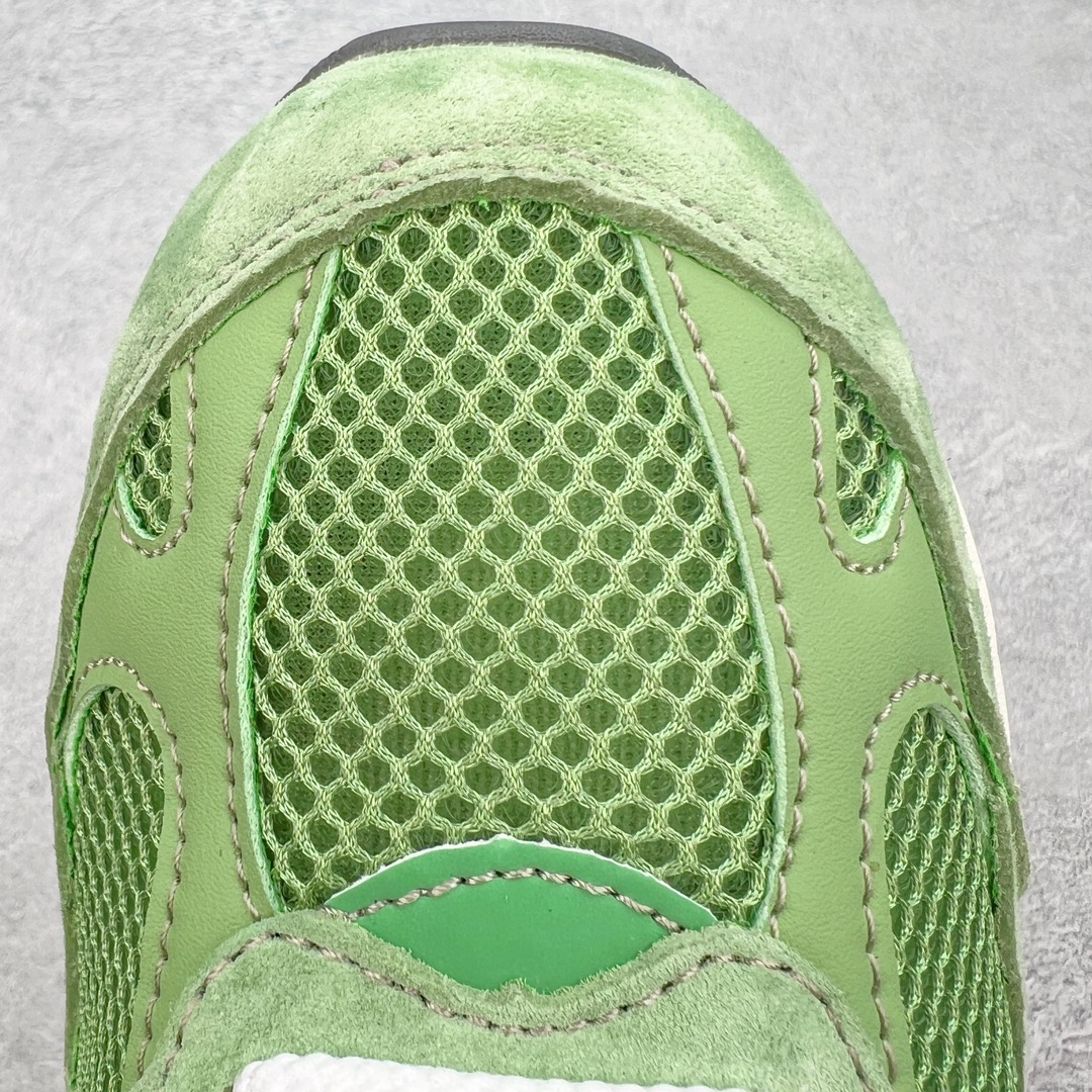 图片[15]-＃K版纯原 New Balance U993GW 新百伦NB993总统复古慢跑鞋 绿色 鞋身以网眼鞋面结合同色系优质麂皮革构成，鞋舌处点缀 New Balance Made In USA 同色系刺绣标识，彰显鞋款身份。鞋侧点缀银色 \\\”993\\\” 字样，丰富鞋身设计的同时，构建时尚外观。鞋款搭载 ABZORB 缓震系统，通过缓冲和抗压性的结合来吸收冲击力，舒适功能升级。同时搭配泛黄做旧中底，打造丰富层次感，缔造出色复古韵味。尺码：36 37 37.5 38 38.5 39 40 40.5 41.5 42 42.5 43 44 44.5 45-选品中心