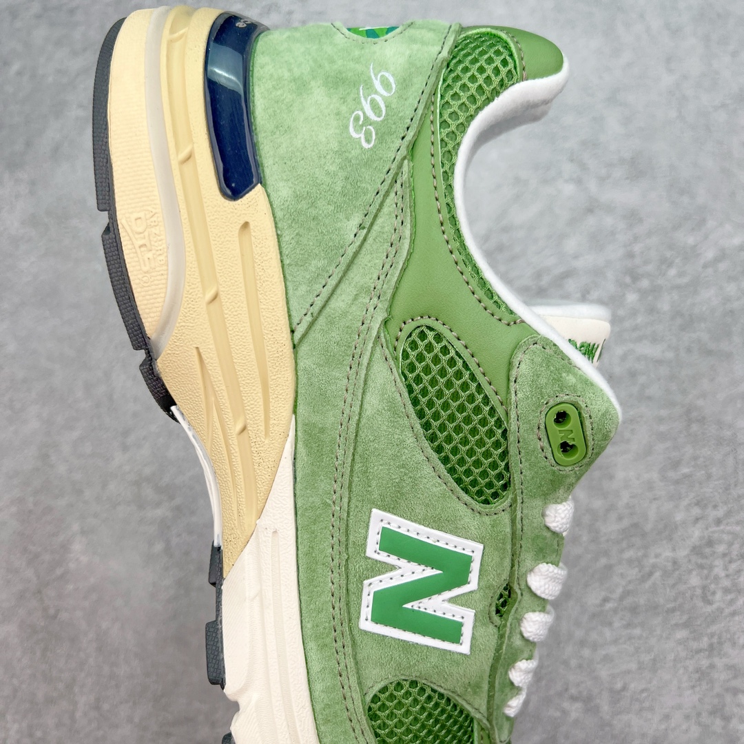图片[6]-＃K版纯原 New Balance U993GW 新百伦NB993总统复古慢跑鞋 绿色 鞋身以网眼鞋面结合同色系优质麂皮革构成，鞋舌处点缀 New Balance Made In USA 同色系刺绣标识，彰显鞋款身份。鞋侧点缀银色 \\\”993\\\” 字样，丰富鞋身设计的同时，构建时尚外观。鞋款搭载 ABZORB 缓震系统，通过缓冲和抗压性的结合来吸收冲击力，舒适功能升级。同时搭配泛黄做旧中底，打造丰富层次感，缔造出色复古韵味。尺码：36 37 37.5 38 38.5 39 40 40.5 41.5 42 42.5 43 44 44.5 45-选品中心
