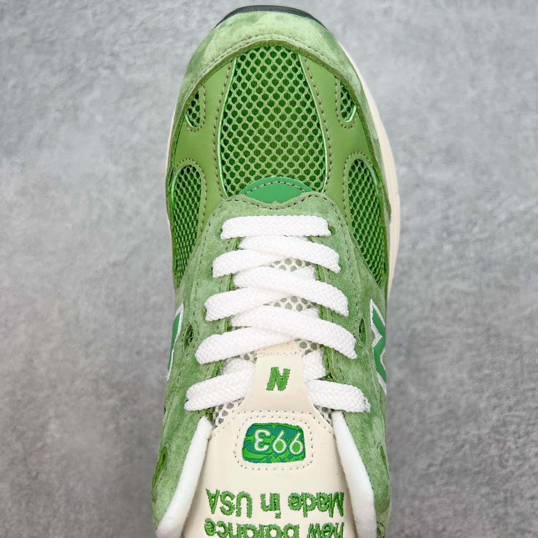 图片[4]-＃K版纯原 New Balance U993GW 新百伦NB993总统复古慢跑鞋 绿色 鞋身以网眼鞋面结合同色系优质麂皮革构成，鞋舌处点缀 New Balance Made In USA 同色系刺绣标识，彰显鞋款身份。鞋侧点缀银色 \\\”993\\\” 字样，丰富鞋身设计的同时，构建时尚外观。鞋款搭载 ABZORB 缓震系统，通过缓冲和抗压性的结合来吸收冲击力，舒适功能升级。同时搭配泛黄做旧中底，打造丰富层次感，缔造出色复古韵味。尺码：36 37 37.5 38 38.5 39 40 40.5 41.5 42 42.5 43 44 44.5 45-选品中心