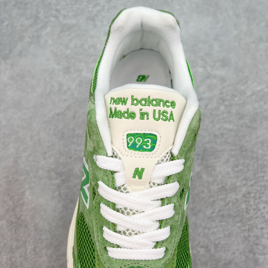 图片[5]-＃K版纯原 New Balance U993GW 新百伦NB993总统复古慢跑鞋 绿色 鞋身以网眼鞋面结合同色系优质麂皮革构成，鞋舌处点缀 New Balance Made In USA 同色系刺绣标识，彰显鞋款身份。鞋侧点缀银色 \\\”993\\\” 字样，丰富鞋身设计的同时，构建时尚外观。鞋款搭载 ABZORB 缓震系统，通过缓冲和抗压性的结合来吸收冲击力，舒适功能升级。同时搭配泛黄做旧中底，打造丰富层次感，缔造出色复古韵味。尺码：36 37 37.5 38 38.5 39 40 40.5 41.5 42 42.5 43 44 44.5 45-选品中心