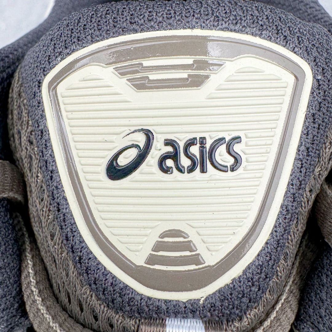 图片[17]-💰220 ＃HK纯原 ASICS Gel-Quantum Kinetic 亚瑟士量子动能系列轻量全掌硅胶缓震休闲运动跑步鞋 ASICS以其独特匠心与科技魅力持续在运动鞋领域掀起新风尚今春二月GEL-Quantum Kinetic系列再度破茧而出携两款全新配色震撼回归倾力演绎运动潮流的无限可能 凝聚了卓越的科技创新与深厚的设计底蕴搭载先进的GEL缓震科技将每一次冲击力转化为平稳推进的动力为你提供前所未有的舒适体验与卓越的缓震保护性能 巧妙融合时尚元素与运动美学无论在街头还是赛道诠释不同情感与态度彰显独一无二的时尚运动风格尺码：36 37 37.5 38 39 39.5 40 40.5 41.5 42 42.5 43.5 44 44.5 45 编码：by2936090-运动鞋