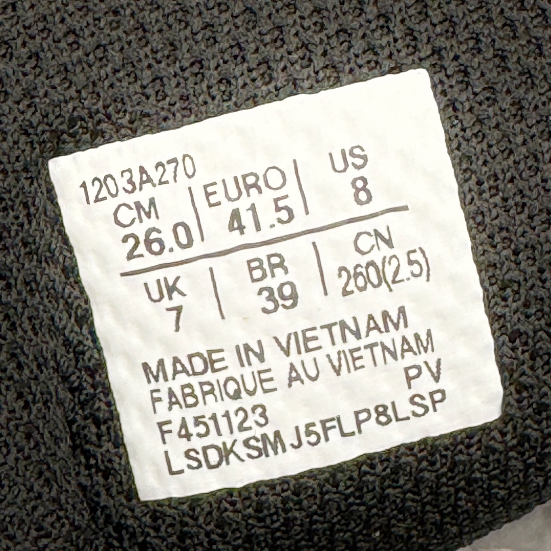 图片[16]-＃HK纯原 ASICS Gel-Quantum Kinetic 亚瑟士量子动能系列轻量全掌硅胶缓震休闲运动跑步鞋 ASICS以其独特匠心与科技魅力持续在运动鞋领域掀起新风尚今春二月GEL-Quantum Kinetic系列再度破茧而出携两款全新配色震撼回归倾力演绎运动潮流的无限可能 凝聚了卓越的科技创新与深厚的设计底蕴搭载先进的GEL缓震科技将每一次冲击力转化为平稳推进的动力为你提供前所未有的舒适体验与卓越的缓震保护性能 巧妙融合时尚元素与运动美学无论在街头还是赛道诠释不同情感与态度彰显独一无二的时尚运动风格尺码：36 37 37.5 38 39 39.5 40 40.5 41.5 42 42.5 43.5 44 44.5 45-选品中心