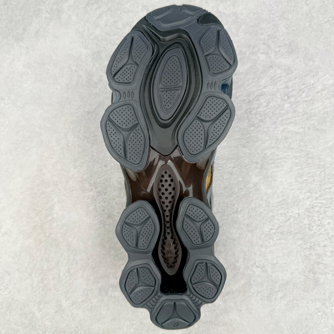 图片[9]-＃HK纯原 ASICS Gel-Quantum Kinetic 亚瑟士量子动能系列轻量全掌硅胶缓震休闲运动跑步鞋 ASICS以其独特匠心与科技魅力持续在运动鞋领域掀起新风尚今春二月GEL-Quantum Kinetic系列再度破茧而出携两款全新配色震撼回归倾力演绎运动潮流的无限可能 凝聚了卓越的科技创新与深厚的设计底蕴搭载先进的GEL缓震科技将每一次冲击力转化为平稳推进的动力为你提供前所未有的舒适体验与卓越的缓震保护性能 巧妙融合时尚元素与运动美学无论在街头还是赛道诠释不同情感与态度彰显独一无二的时尚运动风格尺码：36 37 37.5 38 39 39.5 40 40.5 41.5 42 42.5 43.5 44 44.5 45-选品中心