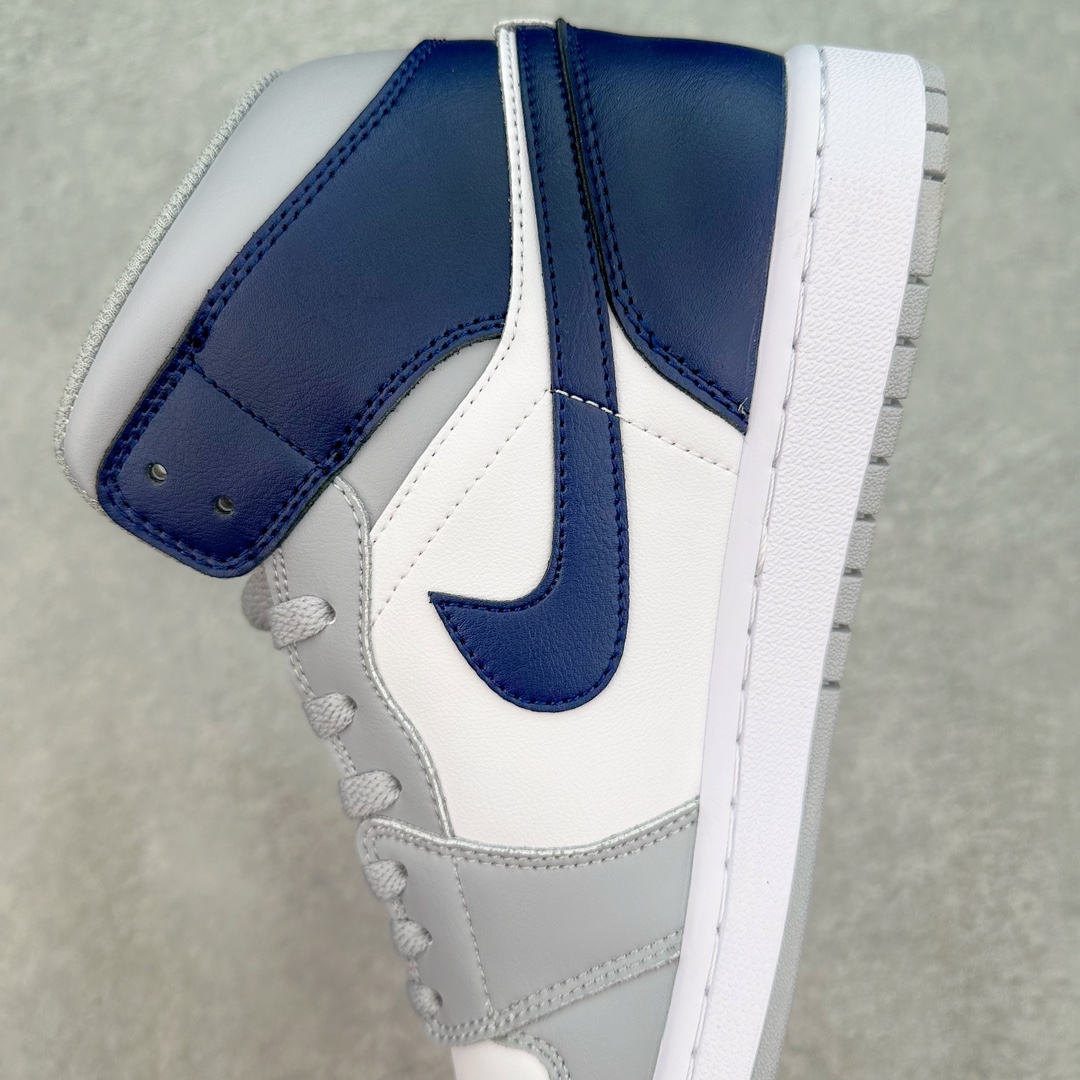 图片[7]-💰170 ＃K版 Air Jordan AJ1 Mid 中帮 灰蓝 DQ8426-104 原厂内置全掌气垫 A模大底 头层小牛皮 鞋舌AJ原厂专用牛津布+AJ专用反口珍珠布+原厂无杂质高弹内里海棉 特殊封边弹力鞋带 全网唯一头层牛皮 原鞋开模 拒绝公底 购置公司同步原材料 原汁原味 忠于原版‼️SIZE：36 36.5 37.5 38 38.5 39 40 40.5 41 42 42.5 43 44 44.5 45 46 47.5 编码：Qby2936040-运动鞋