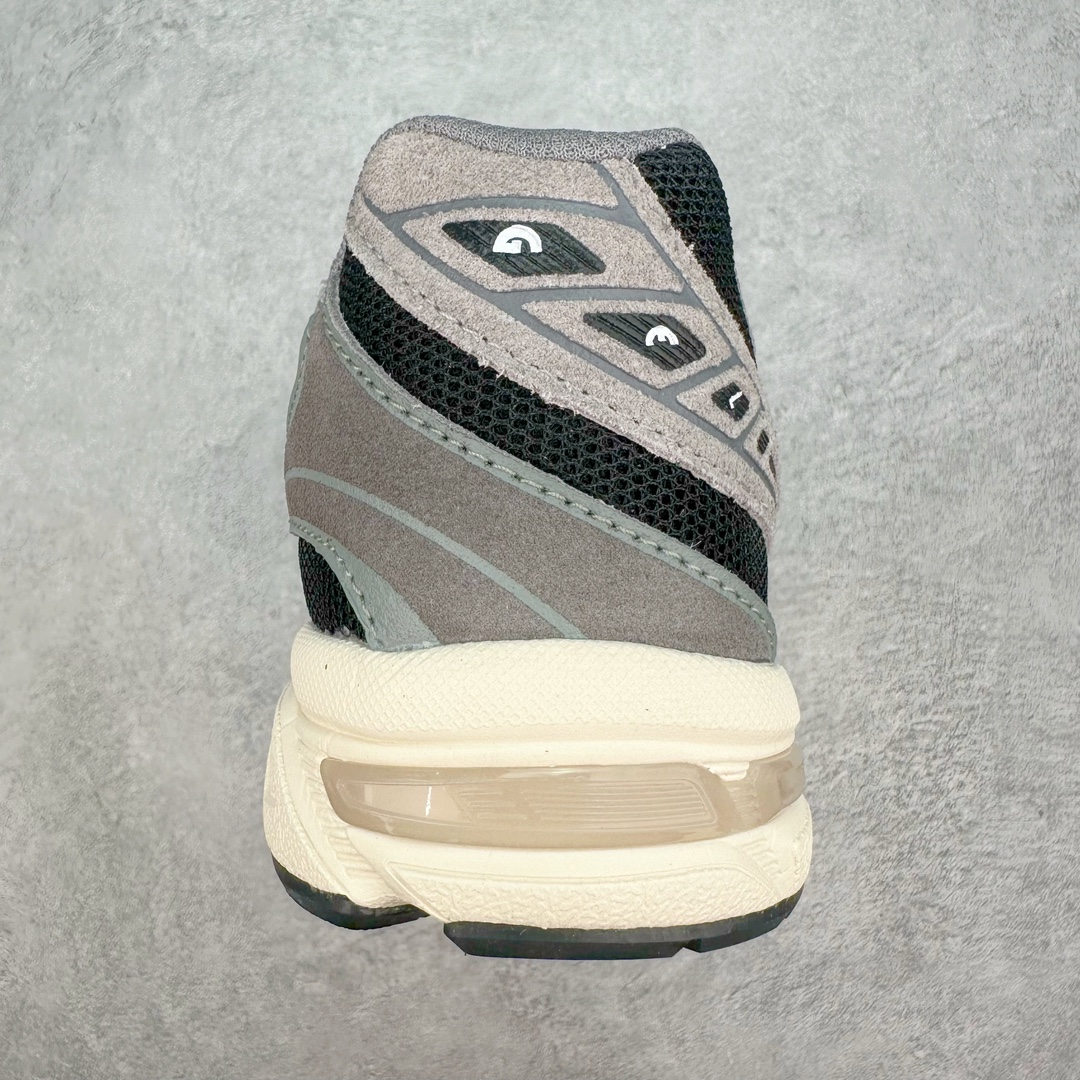 图片[8]-Asics Gel-1130 亚瑟士系列低帮复古休闲运动慢跑鞋 整双鞋在鞋面部分选用网眼布与皮革相互连接，在鞋面银色金属质感的线条中，ASICS 品牌标志性的虎爪 Logo 出现在鞋身侧面，既展现出复古美感，又加深了整双鞋的层次感。搭载着 Ortholite 鞋垫，之后再辅以 GEL 缓震胶中底和耐磨大底，在提升上脚舒适性的同时，在缓震脚感以及耐磨抓地力方面也能满足日常运动需求。尺码：36 37 37.5 38 39.5 40 40.5 41.5 42 42.5 43.5 44 45-选品中心