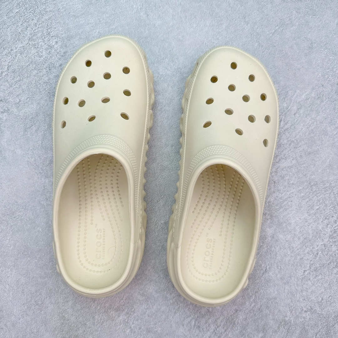 图片[3]-💰80 Crocs Realtree 卡骆驰波浪运动沙滩洞洞拖鞋超强LiteRide科技缓震鞋垫加持 官方2023最新款 透明防水袋包装 注意配件需单独购买 超轻Croslite专利材料打造 鞋面更加耐用易清洗 该鞋款轻盈舒适 2002年 经典克骆格诞生 秉承外形简单 穿着舒适的初衷 不断为消费者带来舒适的穿着体验 穿出“趣”味 鞋面洞洞可搭彰显个性的智必星 一鞋两穿 可调节式后跟带增添鞋身的稳固性能 放前面变成愜意舒适的凉拖 放后面行走跑跳更加稳妥 Croslite ™材料 封闭式细胞树脂 能够在体温作用下自动变形以适应脚部形状 涉水性优秀的同时易于清洁 抓地力强 不易打滑 Crocs的核心理念：轻便 灵活 全方位的舒适感 同步官方尺码：M4（36-37） M5（37-38）M6（38-39）M7（39-40）M8（41-42）M9（42-43）M10（43-44）M11（45-46） 编码：Cby1936050-运动鞋