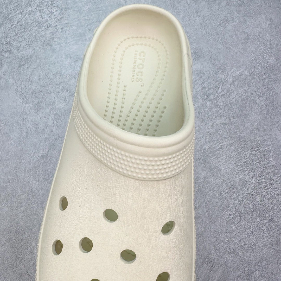 图片[5]-💰80 Crocs Realtree 卡骆驰波浪运动沙滩洞洞拖鞋超强LiteRide科技缓震鞋垫加持 官方2023最新款 透明防水袋包装 注意配件需单独购买 超轻Croslite专利材料打造 鞋面更加耐用易清洗 该鞋款轻盈舒适 2002年 经典克骆格诞生 秉承外形简单 穿着舒适的初衷 不断为消费者带来舒适的穿着体验 穿出“趣”味 鞋面洞洞可搭彰显个性的智必星 一鞋两穿 可调节式后跟带增添鞋身的稳固性能 放前面变成愜意舒适的凉拖 放后面行走跑跳更加稳妥 Croslite ™材料 封闭式细胞树脂 能够在体温作用下自动变形以适应脚部形状 涉水性优秀的同时易于清洁 抓地力强 不易打滑 Crocs的核心理念：轻便 灵活 全方位的舒适感 同步官方尺码：M4（36-37） M5（37-38）M6（38-39）M7（39-40）M8（41-42）M9（42-43）M10（43-44）M11（45-46） 编码：Cby1936050-运动鞋