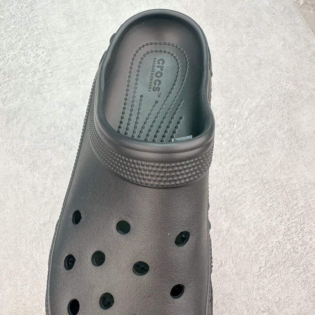 图片[5]-💰80 Crocs Realtree 卡骆驰波浪运动沙滩洞洞拖鞋超强LiteRide科技缓震鞋垫加持 官方2023最新款 透明防水袋包装 注意配件需单独购买 超轻Croslite专利材料打造 鞋面更加耐用易清洗 该鞋款轻盈舒适 2002年 经典克骆格诞生 秉承外形简单 穿着舒适的初衷 不断为消费者带来舒适的穿着体验 穿出“趣”味 鞋面洞洞可搭彰显个性的智必星 一鞋两穿 可调节式后跟带增添鞋身的稳固性能 放前面变成愜意舒适的凉拖 放后面行走跑跳更加稳妥 Croslite ™材料 封闭式细胞树脂 能够在体温作用下自动变形以适应脚部形状 涉水性优秀的同时易于清洁 抓地力强 不易打滑 Crocs的核心理念：轻便 灵活 全方位的舒适感 同步官方尺码：M4（36-37） M5（37-38）M6（38-39）M7（39-40）M8（41-42）M9（42-43）M10（43-44）M11（45-46） 编码：Cby1936050-运动鞋