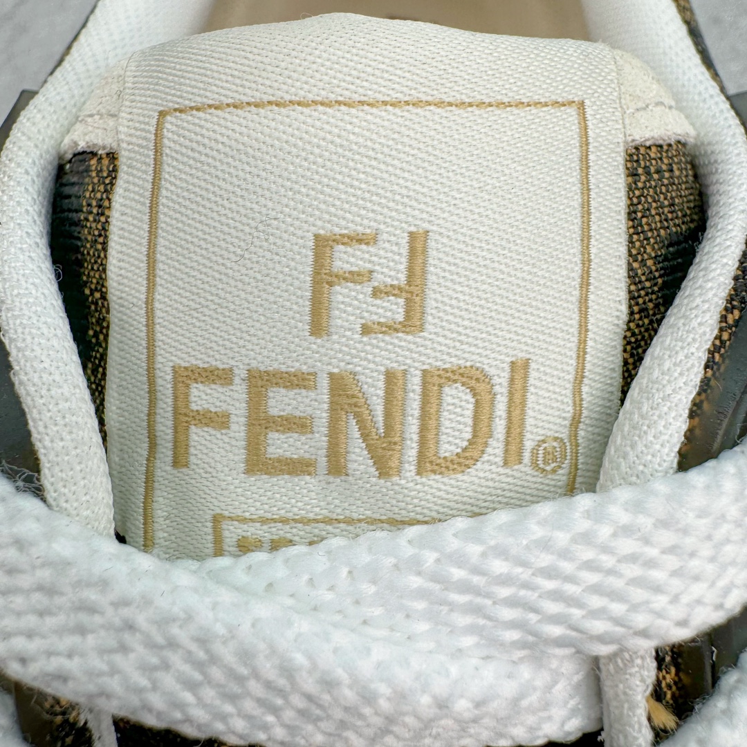 图片[17]-💰350 FENDI 芬迪 Match sneaters 低帮运动鞋 Fendi芬迪情侣款休闲鞋 独家定制 #全身20几个细节点全部做到一致还原 吊打市面所有版本 独家原装套装配件官方同源 渠道原装订单 全套专柜包装物及配件#鞋底嵌入核心防伪芯片感应装置 FENDI芬迪match最新爆款情侣款运动鞋板鞋原版购入 高工艺无缝细空胶技术，贴楦误差0.05mm,鞋底采用固特异内外锁死工艺，最大限度弯折永不开胶，原鞋一致效果环保无味 鞋面采用麂皮和皮革拼接组合 logo内里采用毛巾绒里 上脚超级柔软 轻便 舒适搭配卫衣 尺码：35 36 37 38 39 40 41 42 43 44 45 46 编码：Wby4936020-运动鞋