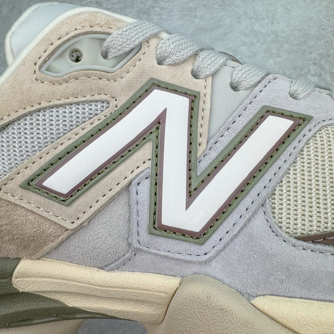 图片[12]-💰210 ＃AY纯原 New Balance NB9060系列 新百伦绒面革网布经典百搭防滑耐磨透气低帮生活休闲鞋 棕灰 U9060FNA 全套原楦原纸板原厂数据开发 进口三明治网面 原装进口翻毛皮料正确绒感卡色 正确中底拉帮中底网布细节 原厂标裁 带紫光防伪 定制后跟透明水晶模块 冲裁组合 大底贴合程度胶水上色把控完美 整洁度挑战全网艺术家 多道序QC把关品质完善 匠心打造 耗时两个月开发完成 工艺极其复杂难度可想而知 新开独立私模大底 全网唯一正确六层组合大底 高端零售专供产物 Size：36 37 37.5 38 38.5 39 40 40.5 41 42 42.5 43 44 45.5 46.5 编码：by2936080-运动鞋