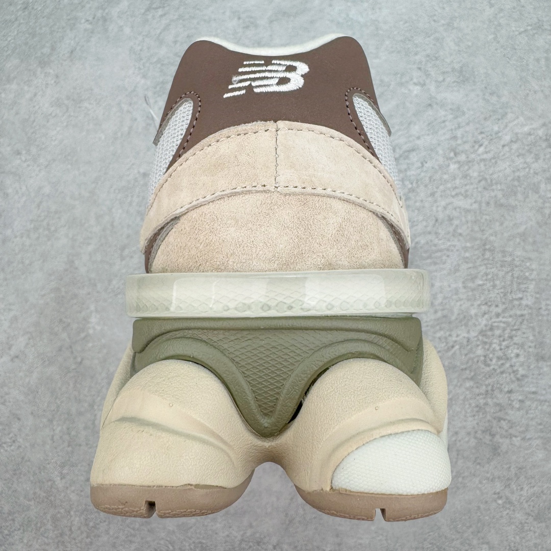 图片[8]-💰210 ＃AY纯原 New Balance NB9060系列 新百伦绒面革网布经典百搭防滑耐磨透气低帮生活休闲鞋 棕灰 U9060FNA 全套原楦原纸板原厂数据开发 进口三明治网面 原装进口翻毛皮料正确绒感卡色 正确中底拉帮中底网布细节 原厂标裁 带紫光防伪 定制后跟透明水晶模块 冲裁组合 大底贴合程度胶水上色把控完美 整洁度挑战全网艺术家 多道序QC把关品质完善 匠心打造 耗时两个月开发完成 工艺极其复杂难度可想而知 新开独立私模大底 全网唯一正确六层组合大底 高端零售专供产物 Size：36 37 37.5 38 38.5 39 40 40.5 41 42 42.5 43 44 45.5 46.5 编码：by2936080-运动鞋