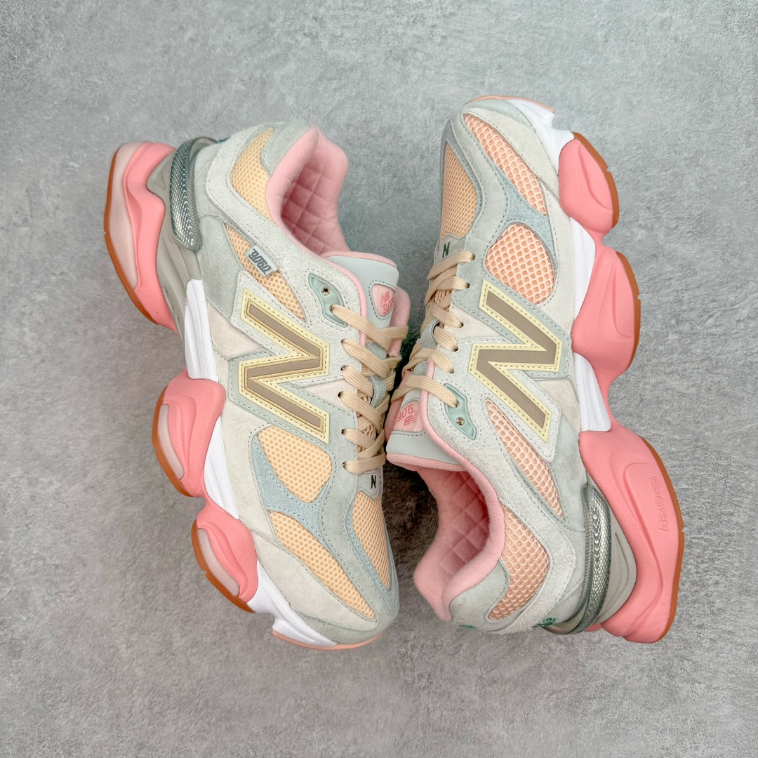 图片[3]-💰210 ＃AY纯原 Joe Freshgoods x New Balance NB9060 新百伦绒面革网布经典百搭防滑耐磨透气低帮生活休闲鞋 联名灰粉 U9060JG1 全套原楦原纸板原厂数据开发 进口三明治网面 原装进口翻毛皮料正确绒感卡色 正确中底拉帮中底网布细节 原厂标裁 带紫光防伪 定制后跟透明水晶模块 冲裁组合 大底贴合程度胶水上色把控完美 整洁度挑战全网艺术家 多道序QC把关品质完善 匠心打造 耗时两个月开发完成 工艺极其复杂难度可想而知 新开独立私模大底 全网唯一正确六层组合大底 高端零售专供产物 Size：36 37 37.5 38 38.5 39 40 40.5 41 42 42.5 43 44 45.5 46.5 编码：by2936080-运动鞋