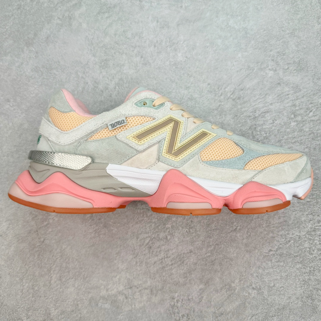 💰210 ＃AY纯原 Joe Freshgoods x New Balance NB9060 新百伦绒面革网布经典百搭防滑耐磨透气低帮生活休闲鞋 联名灰粉 U9060JG1 全套原楦原纸板原厂数据开发 进口三明治网面 原装进口翻毛皮料正确绒感卡色 正确中底拉帮中底网布细节 原厂标裁 带紫光防伪 定制后跟透明水晶模块 冲裁组合 大底贴合程度胶水上色把控完美 整洁度挑战全网艺术家 多道序QC把关品质完善 匠心打造 耗时两个月开发完成 工艺极其复杂难度可想而知 新开独立私模大底 全网唯一正确六层组合大底 高端零售专供产物 Size：36 37 37.5 38 38.5 39 40 40.5 41 42 42.5 43 44 45.5 46.5 编码：by2936080-运动鞋