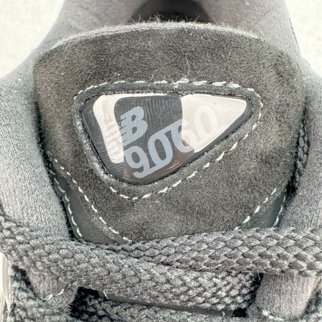 图片[15]-💰210 ＃AY纯原 New Balance NB9060系列 新百伦绒面革网布经典百搭防滑耐磨透气低帮生活休闲鞋 黑武士 U9060BPM 全套原楦原纸板原厂数据开发 进口三明治网面 原装进口翻毛皮料正确绒感卡色 正确中底拉帮中底网布细节 原厂标裁 带紫光防伪 定制后跟透明水晶模块 冲裁组合 大底贴合程度胶水上色把控完美 整洁度挑战全网艺术家 多道序QC把关品质完善 匠心打造 耗时两个月开发完成 工艺极其复杂难度可想而知 新开独立私模大底 全网唯一正确六层组合大底 高端零售专供产物 Size：36 37 37.5 38 38.5 39 40 40.5 41 42 42.5 43 44 45.5 46.5 编码：by2936080-运动鞋