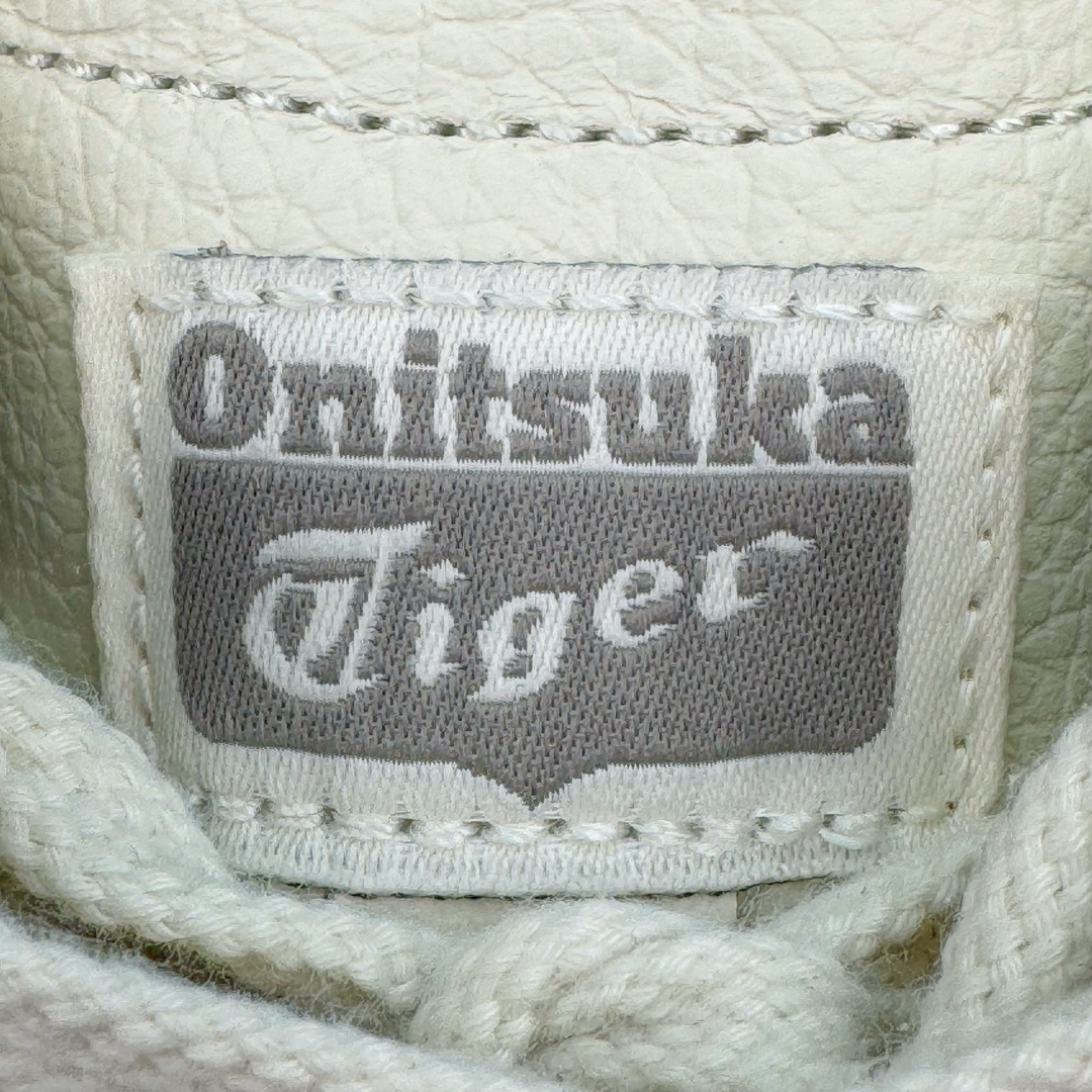 图片[13]-💰160 ＃HK纯原 Asics Onitsuka Tiger MEXICO 66 亚瑟士鬼冢虎复古经典板鞋 市场最强版本 头层小羊皮加持 海外订单工厂出品 超成熟稳定的做工品控 原装全套纸板楦头开发 原汁原味 完美呈现版型 私模正确鞋底咬花纹路 一比一鞋头弧度高度鞋身弧度 绝不口嗨 细节品控鞋型随意秒杀市面 原档咬花纹路私模大底 一个单元有六个三角形 总体形拼接呈现花瓣状 官方四联吊牌 原装Ortholite轻量化鞋垫 原盒原配 质保卡 说明书 钢印防尘纸 纸板中底带钢印 乳胶组合鞋垫 支持全方位的对比专柜 产品从款式颜色造型上体现出追求舒适和细节的完美 鞋类更是推崇手工制作的严谨与完美 融舒适性与可穿性的设计风格 注重细节的完美和别致魅力 既保持稳重 又不失轻松的时尚感 尺码：36 37 37.5 38 39 39.5 40 40.5 41.5 42 42.5 43.5 44 45 46 编码：by2936030-运动鞋