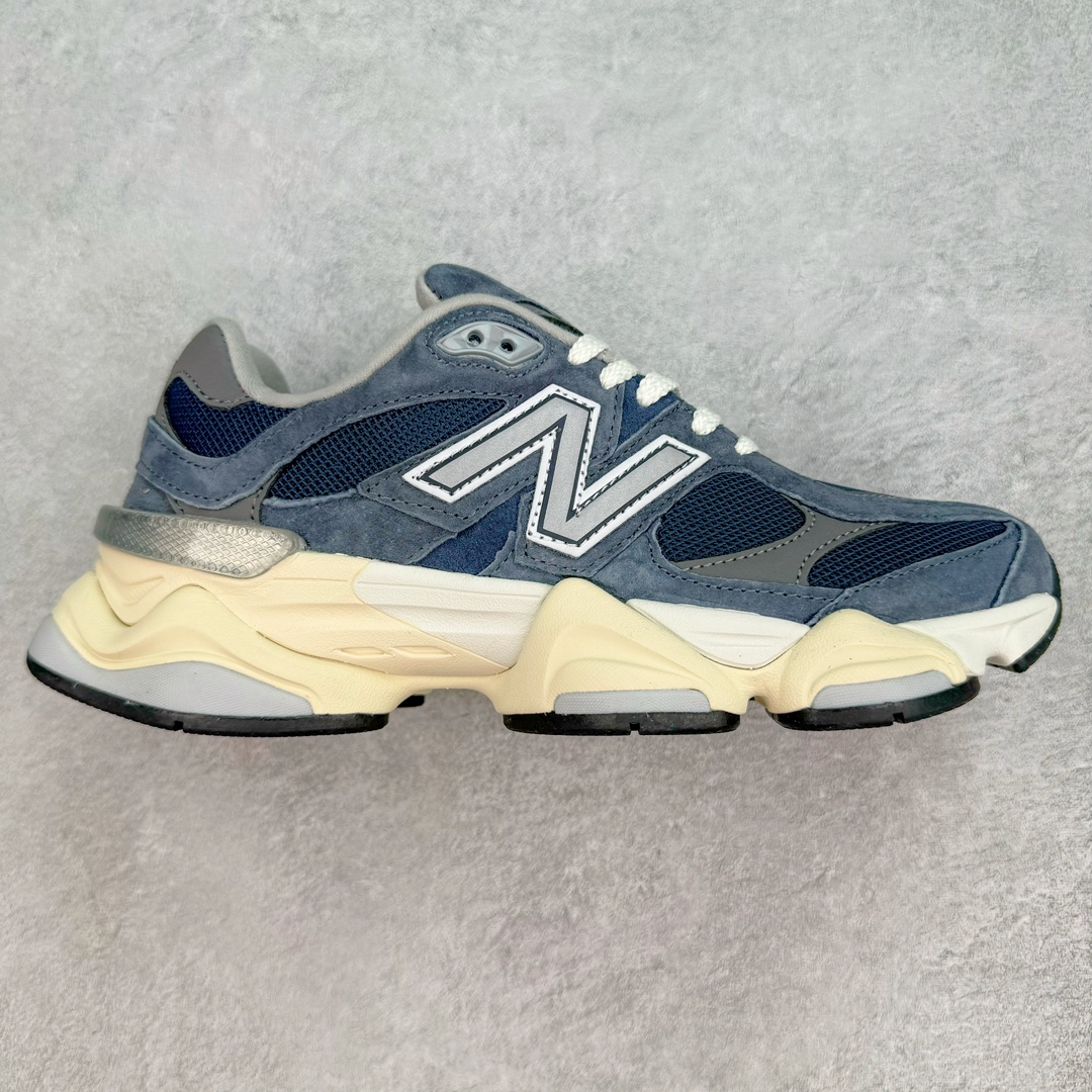 图片[5]-💰160 ＃福利特价‼New Balance NB9060系列 新百伦绒面革网布经典百搭防滑耐磨透气低帮生活休闲鞋 新百伦又带来了新鞋型 鞋身主体采用了类似 990 系列的设计风格 与传统复古慢跑鞋区别不大 最大的变化就是鞋底部分 在传统设计的中底外层 增加了多个分区的模块 圆润的线条设计与我们熟悉的 New Balance 风格截然不同 但与同样充满弧形线条的鞋面搭配 看起来毫无违和感 尺码：36-45 编码：Qby2936030-运动鞋