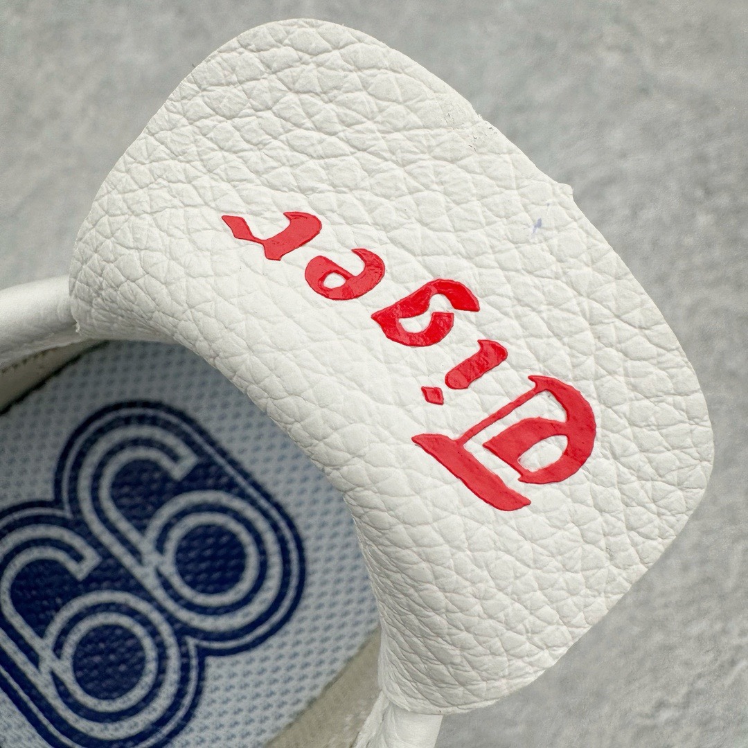 图片[10]-＃HK纯原 Asics Onitsuka Tiger MEXICO 66 亚瑟士鬼冢虎复古经典板鞋 市场最强版本 头层小羊皮加持 海外订单工厂出品 超成熟稳定的做工品控 原装全套纸板楦头开发 原汁原味 完美呈现版型 私模正确鞋底咬花纹路 一比一鞋头弧度高度鞋身弧度 绝不口嗨 细节品控鞋型随意秒杀市面 原档咬花纹路私模大底 一个单元有六个三角形 总体形拼接呈现花瓣状 官方四联吊牌 原装Ortholite轻量化鞋垫 原盒原配 质保卡 说明书 钢印防尘纸 纸板中底带钢印 乳胶组合鞋垫 支持全方位的对比专柜 产品从款式颜色造型上体现出追求舒适和细节的完美 鞋类更是推崇手工制作的严谨与完美 融舒适性与可穿性的设计风格 注重细节的完美和别致魅力 既保持稳重 又不失轻松的时尚感 尺码：36 37 37.5 38 39 39.5 40 40.5 41.5 42 42.5 43.5 44 45 46-选品中心