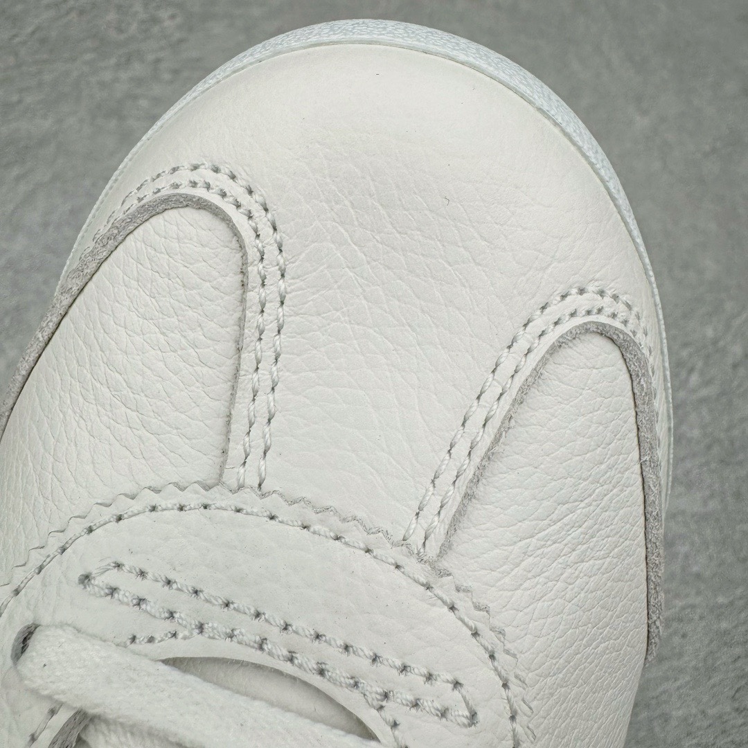 图片[17]-＃HK纯原 Asics Onitsuka Tiger MEXICO 66 亚瑟士鬼冢虎复古经典板鞋 市场最强版本 头层小羊皮加持 海外订单工厂出品 超成熟稳定的做工品控 原装全套纸板楦头开发 原汁原味 完美呈现版型 私模正确鞋底咬花纹路 一比一鞋头弧度高度鞋身弧度 绝不口嗨 细节品控鞋型随意秒杀市面 原档咬花纹路私模大底 一个单元有六个三角形 总体形拼接呈现花瓣状 官方四联吊牌 原装Ortholite轻量化鞋垫 原盒原配 质保卡 说明书 钢印防尘纸 纸板中底带钢印 乳胶组合鞋垫 支持全方位的对比专柜 产品从款式颜色造型上体现出追求舒适和细节的完美 鞋类更是推崇手工制作的严谨与完美 融舒适性与可穿性的设计风格 注重细节的完美和别致魅力 既保持稳重 又不失轻松的时尚感 尺码：36 37 37.5 38 39 39.5 40 40.5 41.5 42 42.5 43.5 44 45 46-选品中心