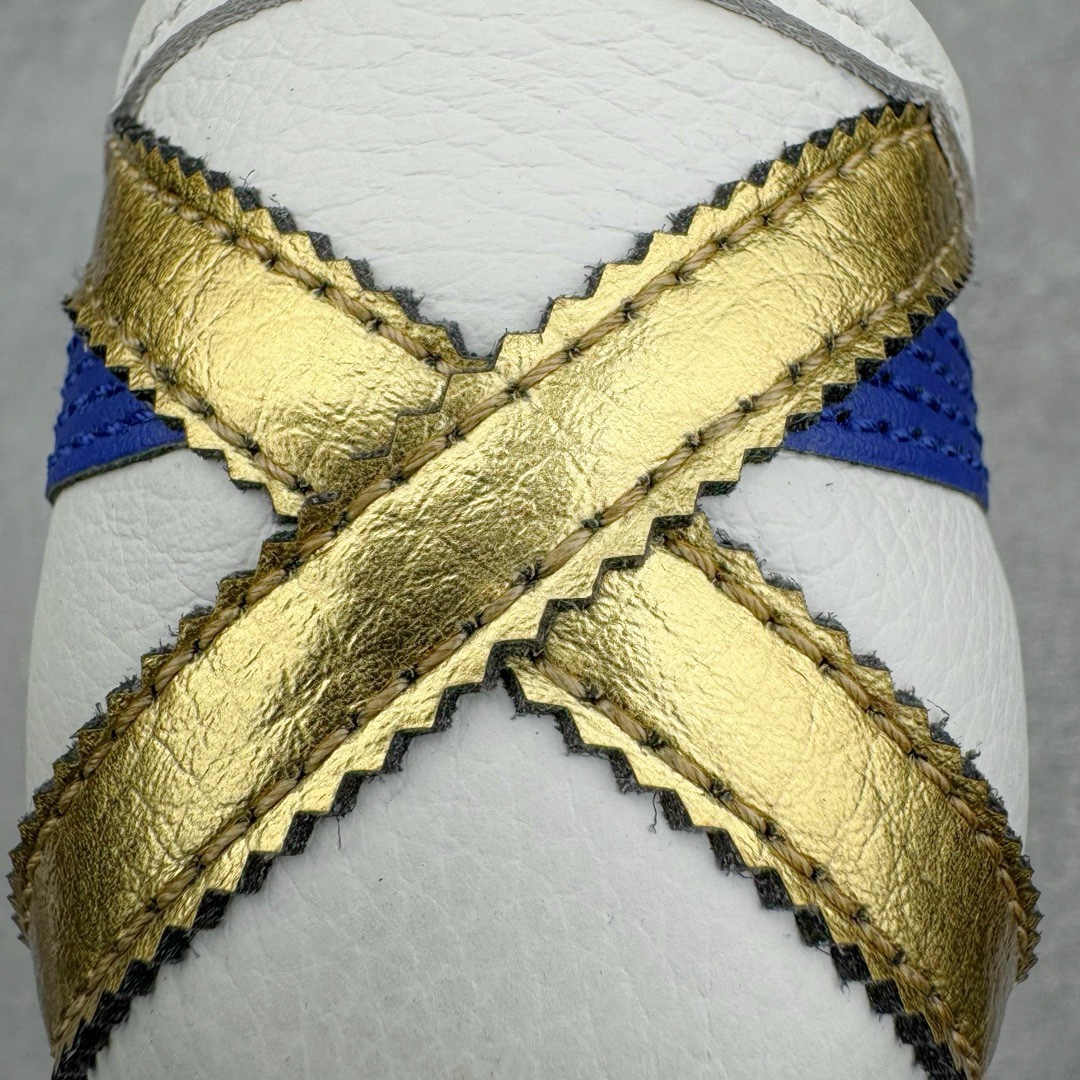 图片[25]-＃HK纯原 Asics Onitsuka Tiger MEXICO 66 亚瑟士鬼冢虎复古经典板鞋 市场最强版本 头层小羊皮加持 海外订单工厂出品 超成熟稳定的做工品控 原装全套纸板楦头开发 原汁原味 完美呈现版型 私模正确鞋底咬花纹路 一比一鞋头弧度高度鞋身弧度 绝不口嗨 细节品控鞋型随意秒杀市面 原档咬花纹路私模大底 一个单元有六个三角形 总体形拼接呈现花瓣状 官方四联吊牌 原装Ortholite轻量化鞋垫 原盒原配 质保卡 说明书 钢印防尘纸 纸板中底带钢印 乳胶组合鞋垫 支持全方位的对比专柜 产品从款式颜色造型上体现出追求舒适和细节的完美 鞋类更是推崇手工制作的严谨与完美 融舒适性与可穿性的设计风格 注重细节的完美和别致魅力 既保持稳重 又不失轻松的时尚感 尺码：36 37 37.5 38 39 39.5 40 40.5 41.5 42 42.5 43.5 44 45 46-选品中心