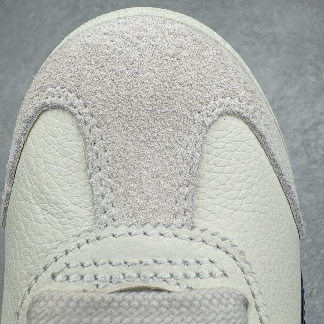 图片[12]-＃HK纯原 Asics Onitsuka Tiger MEXICO 66 亚瑟士鬼冢虎复古经典板鞋 市场最强版本 头层小羊皮加持 海外订单工厂出品 超成熟稳定的做工品控 原装全套纸板楦头开发 原汁原味 完美呈现版型 私模正确鞋底咬花纹路 一比一鞋头弧度高度鞋身弧度 绝不口嗨 细节品控鞋型随意秒杀市面 原档咬花纹路私模大底 一个单元有六个三角形 总体形拼接呈现花瓣状 官方四联吊牌 原装Ortholite轻量化鞋垫 原盒原配 质保卡 说明书 钢印防尘纸 纸板中底带钢印 乳胶组合鞋垫 支持全方位的对比专柜 产品从款式颜色造型上体现出追求舒适和细节的完美 鞋类更是推崇手工制作的严谨与完美 融舒适性与可穿性的设计风格 注重细节的完美和别致魅力 既保持稳重 又不失轻松的时尚感 尺码：36 37 37.5 38 39 39.5 40 40.5 41.5 42 42.5 43.5 44 45 46-选品中心