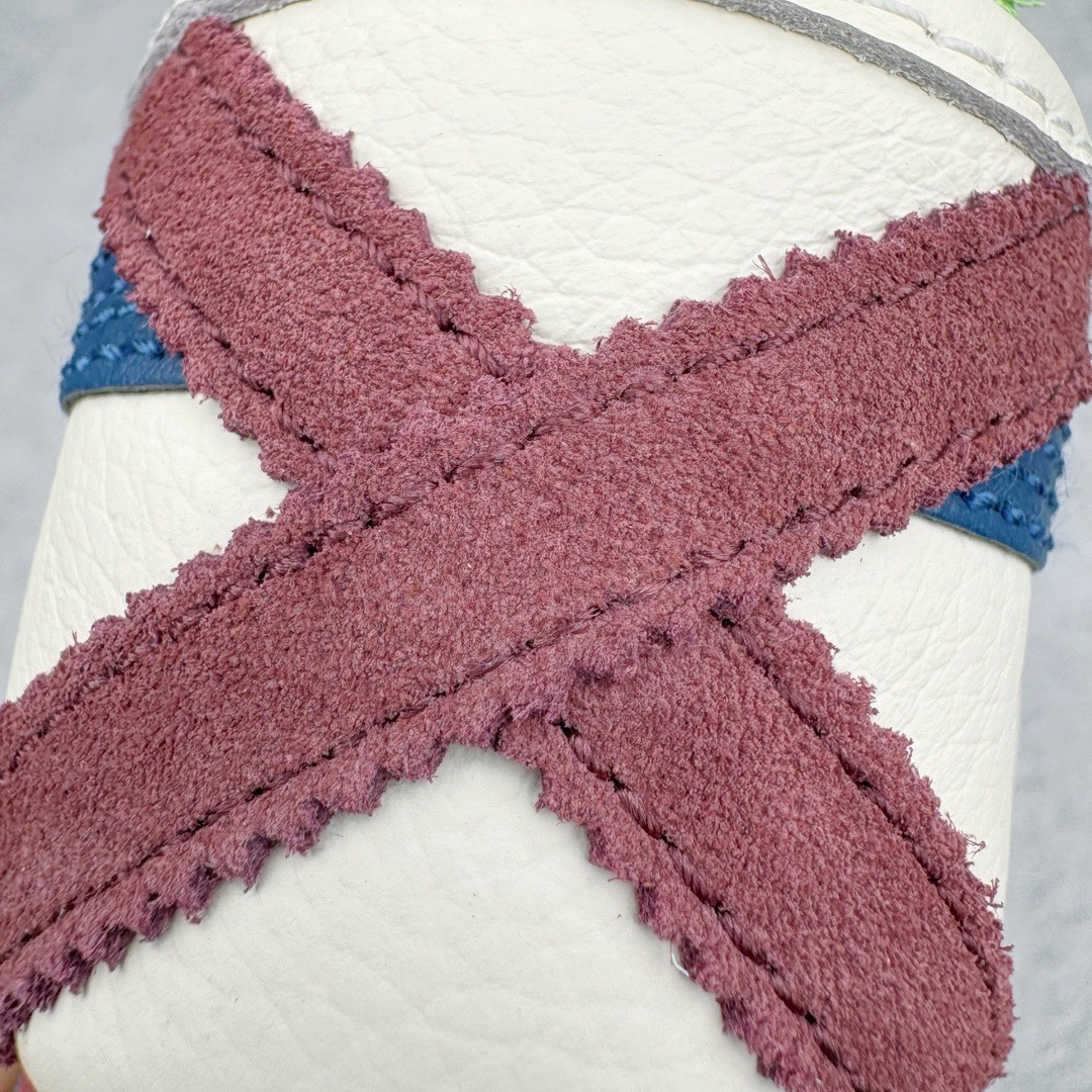 图片[13]-＃HK纯原 Asics Onitsuka Tiger MEXICO 66 亚瑟士鬼冢虎复古经典板鞋 市场最强版本 头层小羊皮加持 海外订单工厂出品 超成熟稳定的做工品控 原装全套纸板楦头开发 原汁原味 完美呈现版型 私模正确鞋底咬花纹路 一比一鞋头弧度高度鞋身弧度 绝不口嗨 细节品控鞋型随意秒杀市面 原档咬花纹路私模大底 一个单元有六个三角形 总体形拼接呈现花瓣状 官方四联吊牌 原装Ortholite轻量化鞋垫 原盒原配 质保卡 说明书 钢印防尘纸 纸板中底带钢印 乳胶组合鞋垫 支持全方位的对比专柜 产品从款式颜色造型上体现出追求舒适和细节的完美 鞋类更是推崇手工制作的严谨与完美 融舒适性与可穿性的设计风格 注重细节的完美和别致魅力 既保持稳重 又不失轻松的时尚感 尺码：36 37 37.5 38 39 39.5 40 40.5 41.5 42 42.5 43.5 44 45 46-选品中心