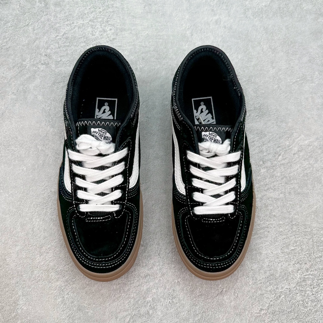 图片[2]-💰150 Vans Rowley Classics 黑生胶n范斯官方 经典复古休闲滑板鞋n复古鞋型搭配全麂皮鞋身做工扎实 鞋两侧标志性Vans条纹Sidestripe 后跟压印数字“66/99”分表代表Vans品牌成立于1966和Rowley Pro诞生于1999 细节满满 货号：VN0A4BTT9X1 尺码：35 36 36.5 37 38 38.5 39 40 40.5 41 42 42.5 43 44 编码：by2936020-运动鞋