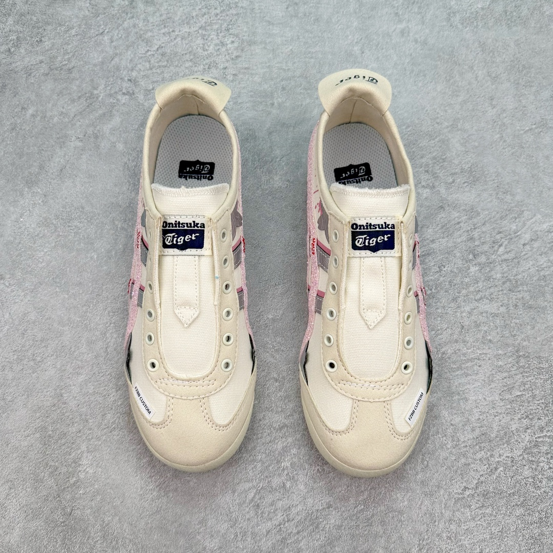 图片[2]-💰160 Asics Onitsuka Tiger MEXICO 66 亚瑟士鬼冢虎复古经典板鞋 市场王者选手 海外订单工厂出品 长期生产补货永不断码 超成熟稳定的做工品控  原装全套纸板楦头开发 原汁原味 完美呈现版型 私模正确鞋底咬花纹路 一比一鞋头弧度高度鞋身弧度 绝不口嗨 细节品控鞋型随意秒杀市面 原档咬花纹路私模大底 一个单元有六个三角形 总体形拼接呈现花瓣状 官方四联吊牌 原装Ortholite轻量化鞋垫 原盒原配 质保卡 说明书 钢印防尘纸  纸板中底带钢印 乳胶组合鞋垫 支持全方位的对比专柜 产品从款式颜色造型上体现出追求舒适和细节的完美 鞋类更是推崇手工制作的严谨与完美 融舒适性与可穿性的设计风格 注重细节的完美和别致魅力 既保持稳重 又不失轻松的时尚感 尺码：36 37 37.5 38 39 39.5 40 40.5 41.5 42 42.5 43.5 44 45 编码：Sby2936030-运动鞋