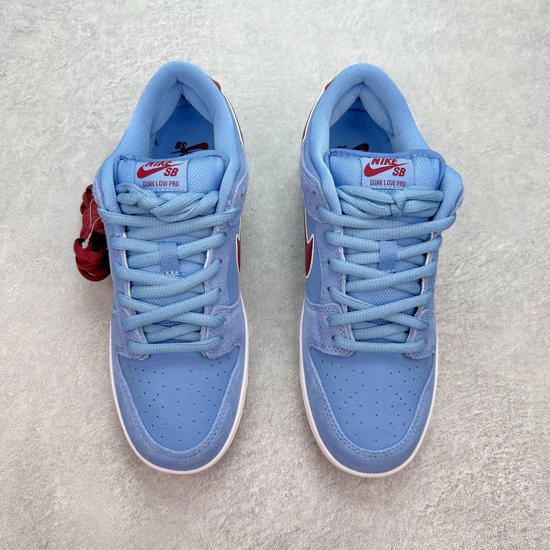 图片[2]-💰190 ＃K1 NK SB Dunk Low 费城人 泡泡糖 DQ4040-400 全新支线性价比拉满 迎合行情定价 正确头层皮料 细节均购入原鞋校对开发 全套原纸板楦头加持 细节品控鞋型稳定 独家私模官方最新原厂磨具打造大底 鞋头坡度极致还原 原盒原配 玻璃冲刀 超高清洁度 全鞋零毛边皮料切割 正确中底布背胶中底布拉帮走线 SIZE：36 36.5 37.5 38 38.5 39 40 40.5 41 42 42.5 43 44 44.5 45 46 编码：by2936060-运动鞋