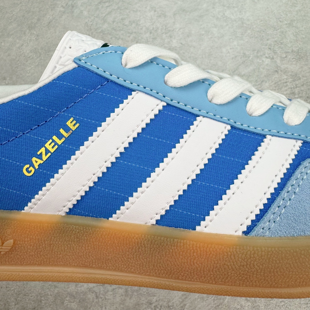 图片[12]-💰180 ＃S2纯原 AD Original Gazelle Indoor Trainers 瞪羚室内鞋系列低帮复古百搭休闲运动德训风板鞋 蓝色 IF9643 高端零售特供批次 原厂定制长毛翻毛皮组合环保纤维革鞋面材质 内置环保海玻璃鞋垫 外置RB橡胶大底 产品品控稳定性领先行业 原厂全套原楦原纸板冲刀磨具开发 原厂皮料加持 原厂港宝加持定型后跟R度完美 将复古进行到底 简约流畅 三十年不变经典 这款Gazelle运动鞋 无论面料、配色、质感或设计 都只在重现其1991年原款的经典 皮革鞋面 撞色三条纹和鞋跟标的设计 力求呈现90年代的经典复古风潮 Samba火热的同时 也带动了其它的复古鞋型 Gazelle便是其中一只 Gazelle Indoor拥有包边更宽的T字型鞋头 更好的保护运动员的前掌 浓浓的复古氛围感 非常适合现在流行的Cleanfit风格 SIZE：36 36.5 37.5 38 38.5 39 40 40.5 41 42 42.5 43 44 44.5 45 46 编码：by2936050-运动鞋