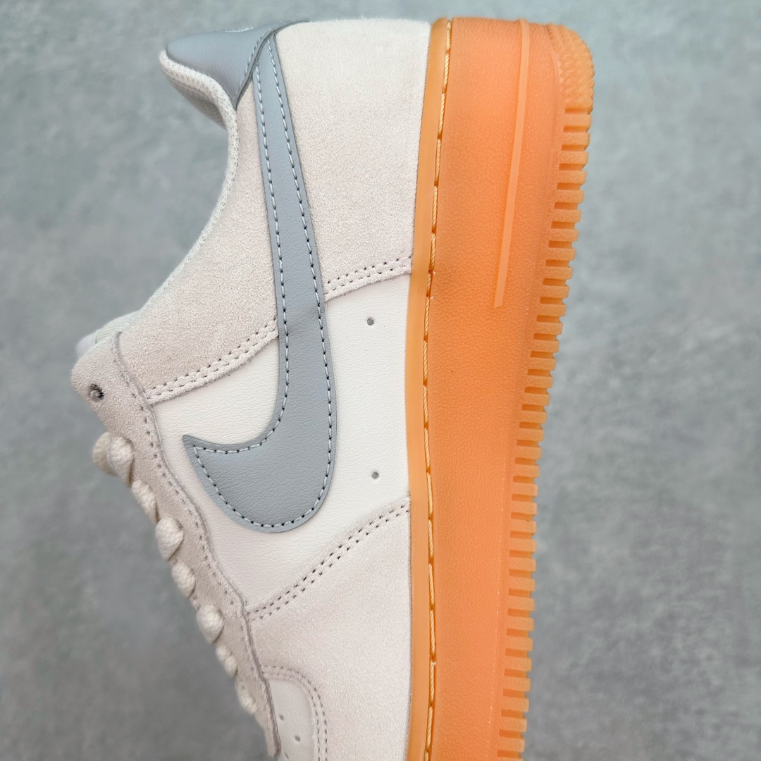 图片[7]-💰180 NK Air Force 1´07 Low 空军一号低帮百搭休闲运动板鞋 FQ8714-002 柔软、弹性十足的缓震性能和出色的中底设计 横跨复古与现代的外型结合 造就出风靡全球 三十多年的Force 1 直到今天还深受青睐 SIZE：36 36.5 37.5 38 38.5 39 40 40.5 41 42 42.5 43 44 44.5 45 编码：Mby2936050-运动鞋