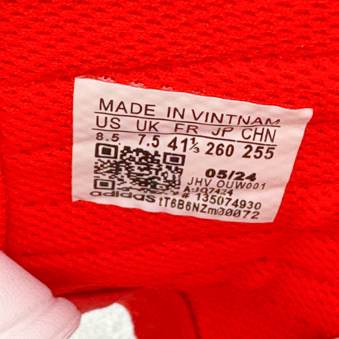 图片[14]-＃纯原 AD Gazelle Beach Slide 羚羊海滩系列经典沙滩百搭休闲运动拖鞋“红白”JQ7424 采用环保牛巴磨砂革鞋面材质 双层组合轻量鞋床#耐磨EVA材质压模大底 尺码： 36-45-选品中心