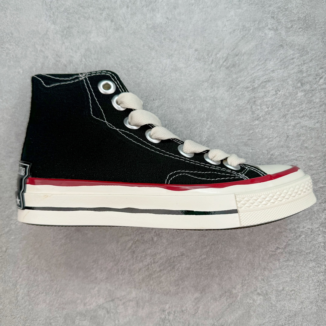 💰110 Converse 小MMY溶解鞋 柳智敏同款❤️n经典70s鞋身 搭配异形透气鞋孔 不规则内侧标 加宽加粗鞋带 好怪 好可爱的 鞋扣/Logo/车缝线/水线/整双70s都融化啦 nCHUCK 70 的LOGO已放大大大大大！鬼马来袭将不规则元素融入线条轻松 出玩味复古风搞怪升级 尺码：35-44（36.5 37.5 39.5 41.5 42.5） 编码：by1936080-运动鞋