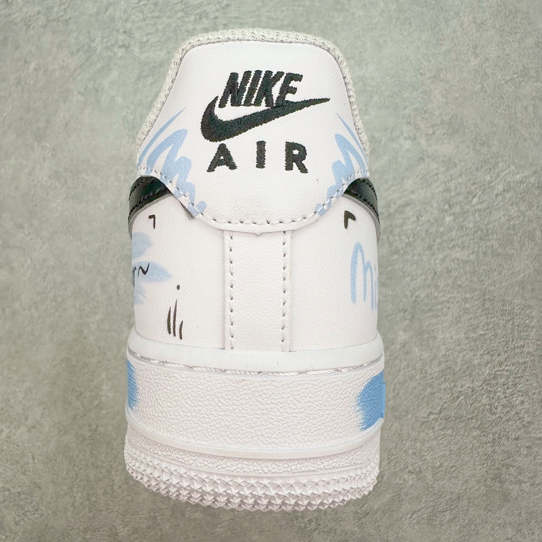 图片[8]-💰220 NK Air Force 1´07 Low 空军一号低帮百搭休闲运动板鞋 CW2288-111 柔软、弹性十足的缓震性能和出色的中底设计 横跨复古与现代的外型结合 造就出风靡全球 三十多年的Force 1 直到今天还深受青睐 SIZE：36 36.5 37.5 38 38.5 39 40 40.5 41 42 42.5 43 44 44.5 45 编码：Mby2936090-运动鞋