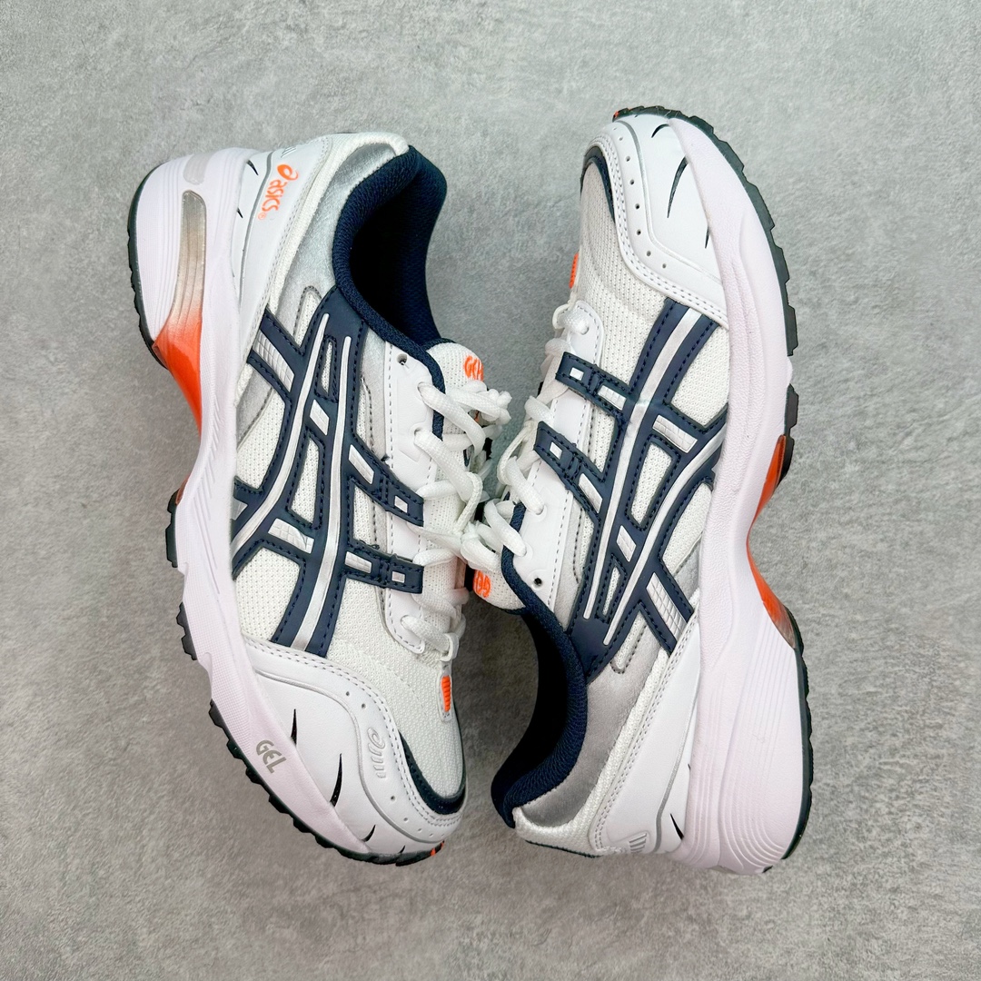 图片[3]-💰150 ASICS Tiger GEL-1090V2 系列亚瑟士低帮户外风休闲运动跑步鞋 早在 2019 年 ASICS 就推出了流行的 2004 GEL-1090 的新版本 该产品因其复古外观和舒适的造型而被推向现代街头服饰 现在ASICS 以时下流行的运动美学改造鞋款 以对跑步者的新诠释打造全新 GEL-1090 v2 在新版本中 ASICS 专注于日常衣橱的采用 将优质绒面革和柔软皮革的毛绒组合拼凑在运动鞋的覆盖层上 以柔和的配色为重点，新运动鞋的改良美学为 2019 年发布的 GEL-1090 的金属色调提供了一种简约的选择 然而 它曾经受到运动员广泛喜爱的流线型轮廓在新型号中保持不变 将舒适性和多功能性保持在设计的核心 这款运动鞋还保留了网眼鞋身 确保透气性 圆形鞋带确保贴合 在原版的新进展中 该品牌使用 GEL 系列的最新技术开发更新了运动鞋的外观 简约之选 新运动鞋的改良美学 尺码：36 37 37.5 38 39 39.5 40 40.5 41.5 42 42.5 43.5 44 44.5 45 编码：Bby2936020-运动鞋