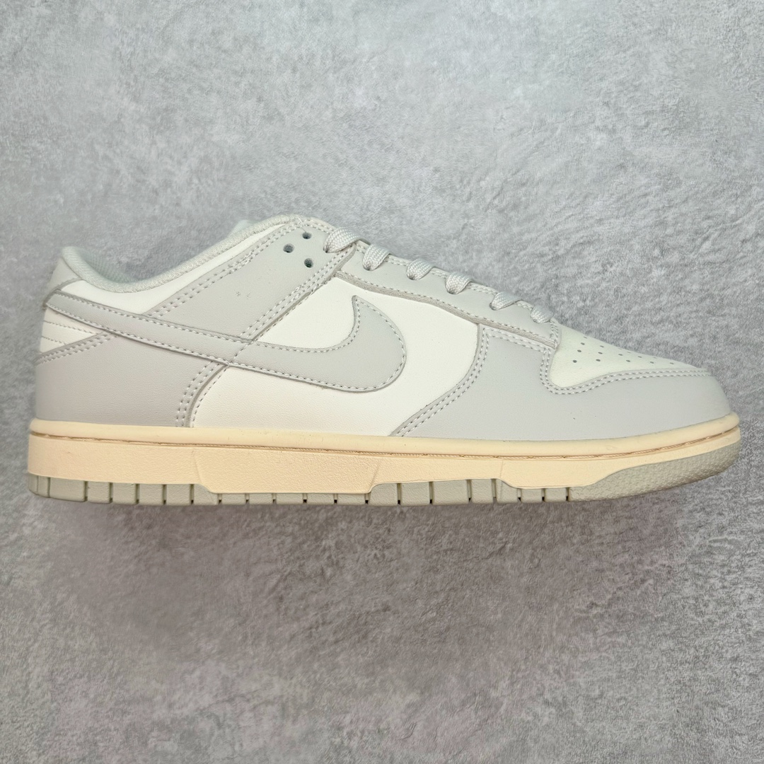 💰160 ＃K1 NK Dunk Low 全新支线性价比拉满 迎合行情定价 正确头层皮料 细节均购入原鞋校对开发 全套原纸板楦头加持 细节品控鞋型稳定 独家私模官方最新原厂磨具打造大底 鞋头坡度极致还原 原盒原配 玻璃冲刀 超高清洁度 全鞋零毛边皮料切割 正确中底布背胶中底布拉帮走线 SIZE：36 36.5 37.5 38 38.5 39 40 40.5 41 42 42.5 43 44 44.5 45 46 编码：by2936030-运动鞋