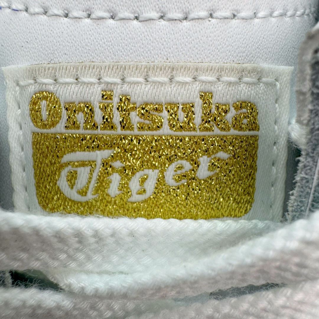 图片[19]-💰160 ＃HK纯原 Asics Onitsuka Tiger MEXICO 66 亚瑟士鬼冢虎复古经典板鞋 市场最强版本 头层小羊皮加持 海外订单工厂出品 超成熟稳定的做工品控 原装全套纸板楦头开发 原汁原味 完美呈现版型 私模正确鞋底咬花纹路 一比一鞋头弧度高度鞋身弧度 绝不口嗨 细节品控鞋型随意秒杀市面 原档咬花纹路私模大底 一个单元有六个三角形 总体形拼接呈现花瓣状 官方四联吊牌 原装Ortholite轻量化鞋垫 原盒原配 质保卡 说明书 钢印防尘纸  纸板中底带钢印 乳胶组合鞋垫 支持全方位的对比专柜 产品从款式颜色造型上体现出追求舒适和细节的完美 鞋类更是推崇手工制作的严谨与完美 融舒适性与可穿性的设计风格 注重细节的完美和别致魅力 既保持稳重 又不失轻松的时尚感 尺码：36 37 37.5 38 39 39.5 40 40.5 41.5 42 42.5 43.5 44 45 46 编码：by2936030-运动鞋