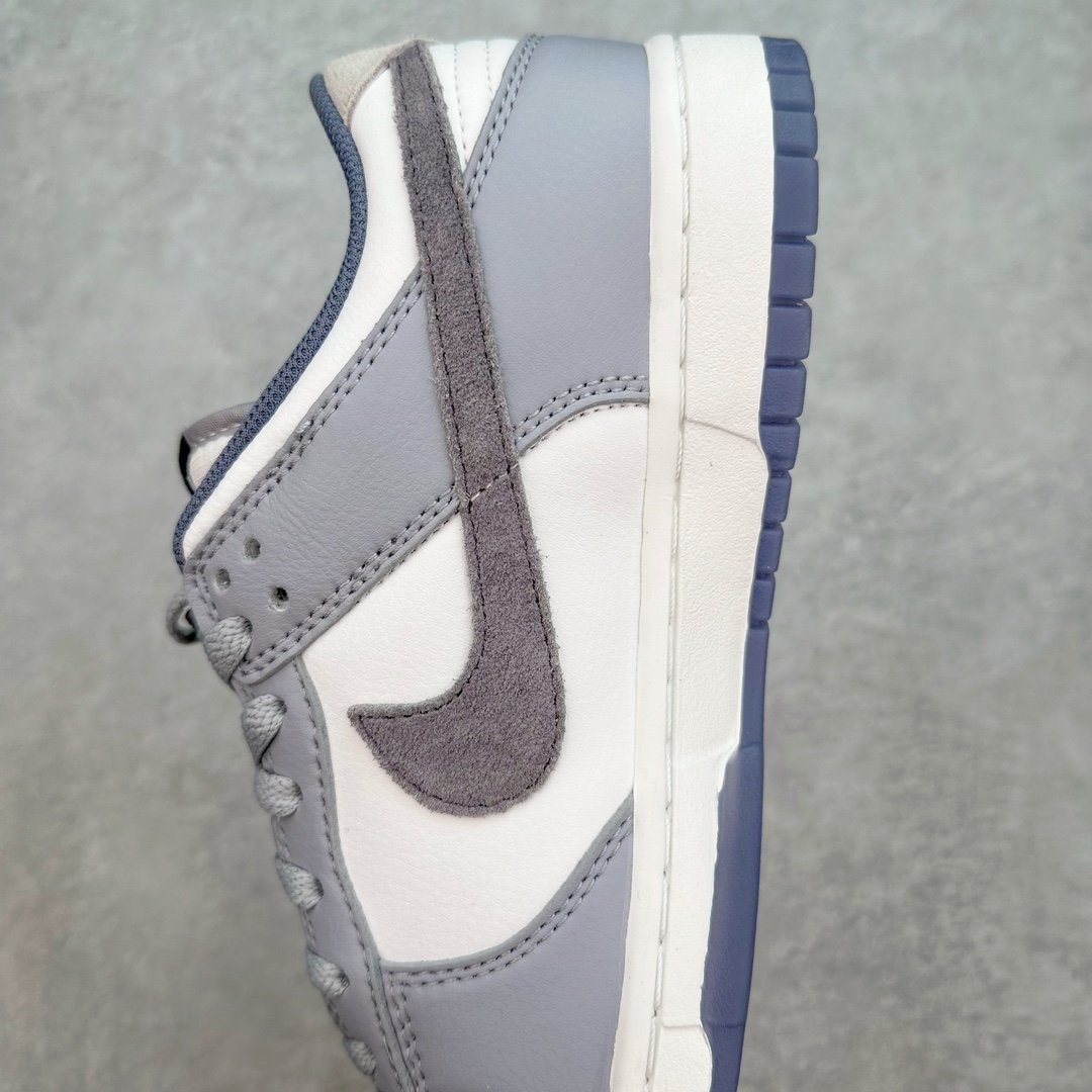 图片[7]-💰160 ＃K1 NK Dunk Low FJ4188-100 全新支线性价比拉满 迎合行情定价 正确头层皮料 细节均购入原鞋校对开发 全套原纸板楦头加持 细节品控鞋型稳定 独家私模官方最新原厂磨具打造大底 鞋头坡度极致还原 原盒原配 玻璃冲刀 超高清洁度 全鞋零毛边皮料切割 正确中底布背胶中底布拉帮走线 SIZE：36 36.5 37.5 38 38.5 39 40 40.5 41 42 42.5 43 44 44.5 45 46 编码：by2936030-运动鞋