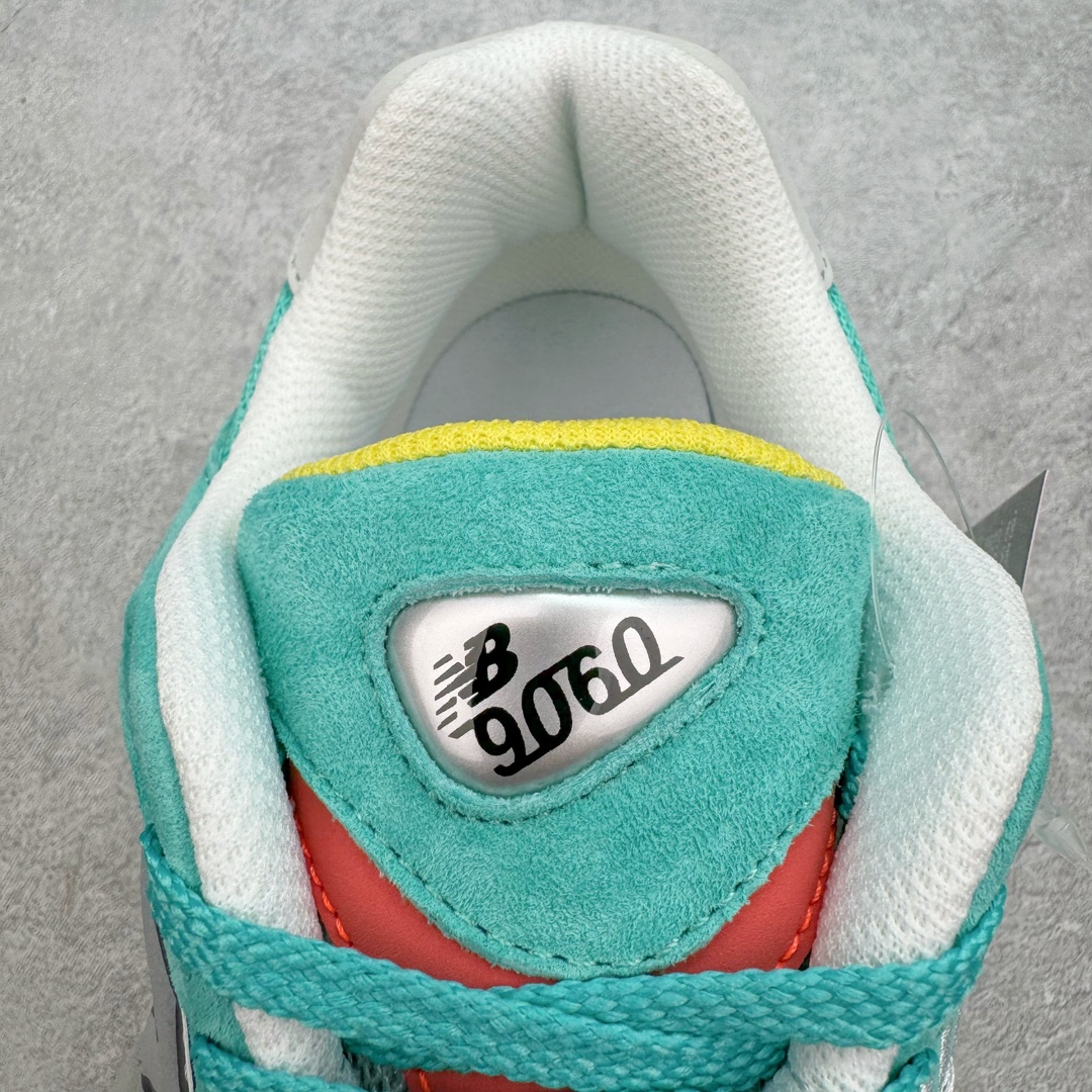 图片[12]-💰210 ＃AY纯原 New Balance NB9060系列 新百伦绒面革网布经典百搭防滑耐磨透气低帮生活休闲鞋 联名白绿 U9060DBT 全套原楦原纸板原厂数据开发 进口三明治网面 原装进口翻毛皮料正确绒感卡色 正确中底拉帮中底网布细节 原厂标裁 带紫光防伪 定制后跟透明水晶模块 冲裁组合 大底贴合程度胶水上色把控完美 整洁度挑战全网艺术家 多道序QC把关品质完善 匠心打造 耗时两个月开发完成 工艺极其复杂难度可想而知 新开独立私模大底 全网唯一正确六层组合大底 高端零售专供产物 Size：36 37 37.5 38 38.5 39 40 40.5 41 42 42.5 43 44 45.5 46.5 编码：by2936080-运动鞋