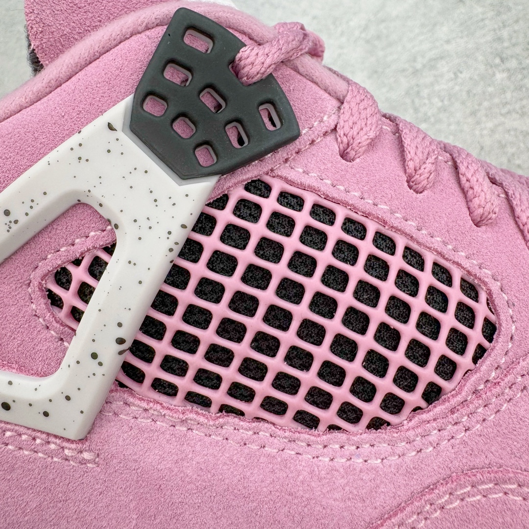 图片[17]-💰440 ＃GX Air Jordan AJ4 WMNS \”Orchid\” 猛男粉 AQ9129-501 圈内最强四代 独家外贸特供尺码含 45.5 49.5 50.5 耗时半年巨作 全套原纸板楦头开发 原厂特供皮料加持 确保原汁原味 完美呈现四代版型 一比一鞋头弧度高度鞋身弧度 数据细节工艺流程均保持原鞋一致 原厂TPU网格鞋带扣 正确内里网布 菱角分明不变形无多余毛边 柔软性质感一致于原鞋 市场唯一原厂鞋扣模具 背面可见隐藏注塑口 原厂织唛标 原厂飞人电绣工艺 尾指中部跳三针 独家绑鞋带手法 印刷中底布 四线拉帮 米色美纹纸贴合固定 进口港宝加持 后跟自然饱满 全鞋荧光划线卡点 追求极致完美 每一双都是工艺品 多重QC质检 超越公司货的品控标准 实实在在的免检产品 尺码：40 40.5 41 42 42.5 43 44 44.5 45 45.5 46 47.5 48.5 49.5 50.5 编码：by5936010-运动鞋