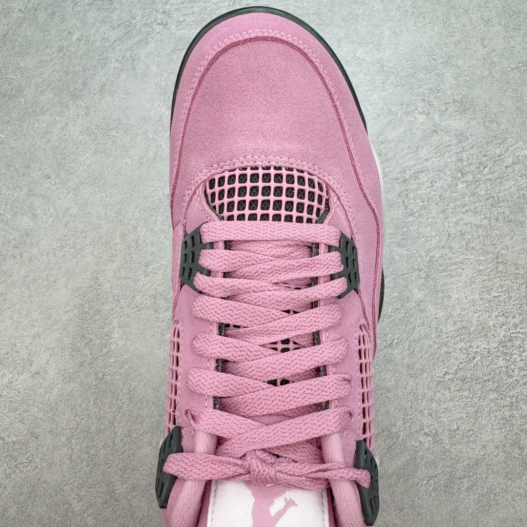 图片[4]-💰440 ＃GX Air Jordan AJ4 WMNS \”Orchid\” 猛男粉 AQ9129-501 圈内最强四代 独家外贸特供尺码含 45.5 49.5 50.5 耗时半年巨作 全套原纸板楦头开发 原厂特供皮料加持 确保原汁原味 完美呈现四代版型 一比一鞋头弧度高度鞋身弧度 数据细节工艺流程均保持原鞋一致 原厂TPU网格鞋带扣 正确内里网布 菱角分明不变形无多余毛边 柔软性质感一致于原鞋 市场唯一原厂鞋扣模具 背面可见隐藏注塑口 原厂织唛标 原厂飞人电绣工艺 尾指中部跳三针 独家绑鞋带手法 印刷中底布 四线拉帮 米色美纹纸贴合固定 进口港宝加持 后跟自然饱满 全鞋荧光划线卡点 追求极致完美 每一双都是工艺品 多重QC质检 超越公司货的品控标准 实实在在的免检产品 尺码：40 40.5 41 42 42.5 43 44 44.5 45 45.5 46 47.5 48.5 49.5 50.5 编码：by5936010-运动鞋