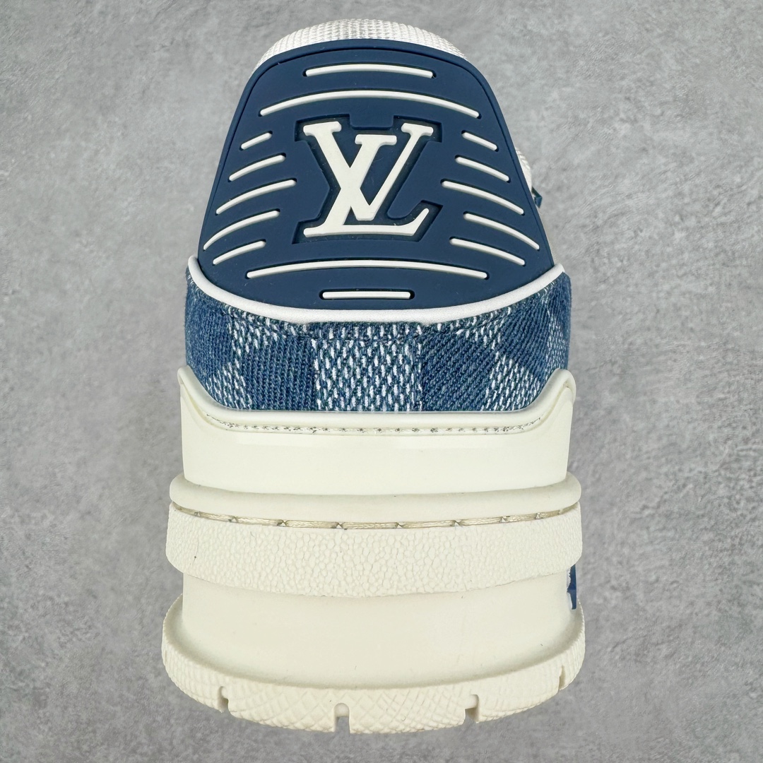 图片[8]-💰480 ＃GD广顶 Louis Vuitton Trainer lv路易威登时装走秀运动时尚板鞋 外贸零售特供批次 2023全新纸板数据 印花高频效果碾压市面 市售天花板产物 耗时半年巨作 全套原厂新版原纸板楦头开发 原厂特供皮料加持 市场所有版本中综合最强的货品 GD实力大厂出品 全网最全配色更新最快 最成熟的做工稳定的品控 完美鞋型超高的清洁度 零毛边线头瑕疵 全套原楦原纸版原鞋开模 全网最具灵魂的版型 正确原装黄色鞋盒 正确中底印花 鞋面印花3D高频深度立体 全鞋电脑针车 紧密相连 针距密度一致 环保乳胶注塑鞋垫 厚度脚感还原原版 皮面裁剪部位 统一油边封口工艺 原装橡胶大底含胶量大底组合零偏差 专柜全套包装 防尘袋 说明书 质保卡 男女鞋 尺码：35 36 37 38 39 40 41 42 43 44 45 编码：by5936050-运动鞋