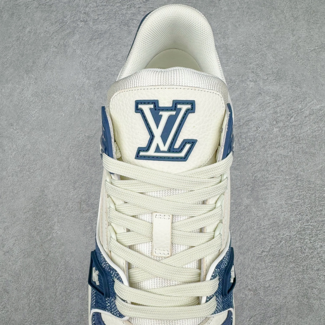 图片[5]-💰480 ＃GD广顶 Louis Vuitton Trainer lv路易威登时装走秀运动时尚板鞋 外贸零售特供批次 2023全新纸板数据 印花高频效果碾压市面 市售天花板产物 耗时半年巨作 全套原厂新版原纸板楦头开发 原厂特供皮料加持 市场所有版本中综合最强的货品 GD实力大厂出品 全网最全配色更新最快 最成熟的做工稳定的品控 完美鞋型超高的清洁度 零毛边线头瑕疵 全套原楦原纸版原鞋开模 全网最具灵魂的版型 正确原装黄色鞋盒 正确中底印花 鞋面印花3D高频深度立体 全鞋电脑针车 紧密相连 针距密度一致 环保乳胶注塑鞋垫 厚度脚感还原原版 皮面裁剪部位 统一油边封口工艺 原装橡胶大底含胶量大底组合零偏差 专柜全套包装 防尘袋 说明书 质保卡 男女鞋 尺码：35 36 37 38 39 40 41 42 43 44 45 编码：by5936050-运动鞋