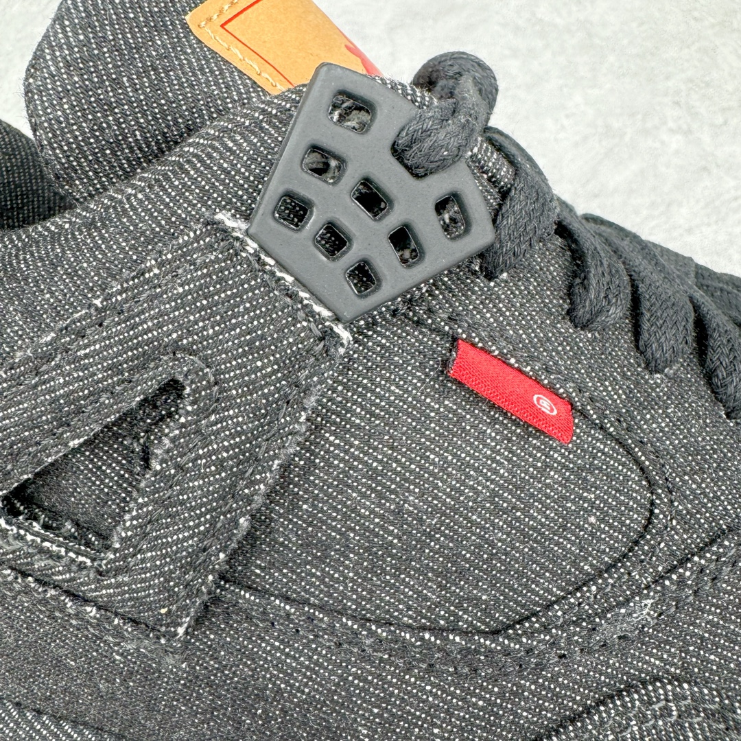 图片[21]-💰360 ＃KZ神版 Levi’s x Air Jordan AJ4 \”Denim\” 李维斯联名 牛仔黑 AO2571-001 独家外贸特供尺码含 45.5 49.5 50.5 耗时半年巨作 全套原纸板楦头开发 原厂特供牛仔布加持 确保原汁原味 完美呈现四代版型 一比一鞋头弧度高度鞋身弧度 数据细节工艺流程均保持原鞋一致 原厂TPU网格鞋带扣 正确内里网布 菱角分明不变形无多余毛边 柔软性质感一致于原鞋 市场唯一原厂鞋扣模具 背面可见隐藏注塑口 原厂织唛标 原厂飞人电绣工艺 尾指中部跳三针 独家绑鞋带手法 印刷中底布 四线拉帮 米色美纹纸贴合固定 进口港宝加持 后跟自然饱满 全鞋荧光划线卡点 追求极致完美 每一双都是工艺品 多重QC质检 超越公司货的品控标准 实实在在的免检产品 尺码：40 40.5 41 42 42.5 43 44 44.5 45 45.5 46 47.5 48.5 49.5 50.5 编码：by4936030-运动鞋