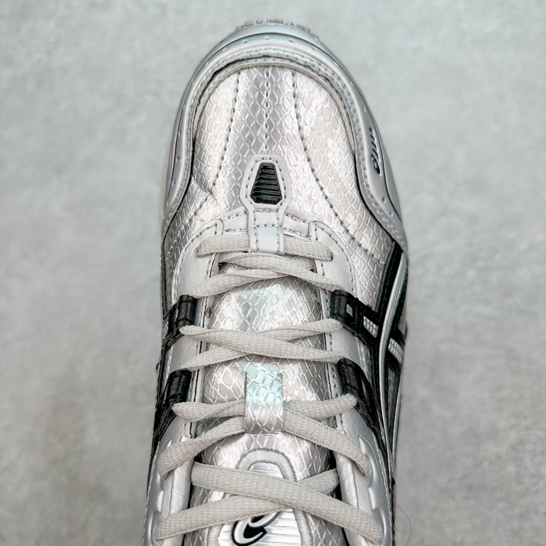 图片[4]-ASICS Tiger GEL-1090V2 系列亚瑟士低帮户外风休闲运动跑步鞋 早在 2019 年 ASICS 就推出了流行的 2004 GEL-1090 的新版本 该产品因其复古外观和舒适的造型而被推向现代街头服饰 现在ASICS 以时下流行的运动美学改造鞋款 以对跑步者的新诠释打造全新 GEL-1090 v2 在新版本中 ASICS 专注于日常衣橱的采用 将优质绒面革和柔软皮革的毛绒组合拼凑在运动鞋的覆盖层上 以柔和的配色为重点，新运动鞋的改良美学为 2019 年发布的 GEL-1090 的金属色调提供了一种简约的选择 然而 它曾经受到运动员广泛喜爱的流线型轮廓在新型号中保持不变 将舒适性和多功能性保持在设计的核心 这款运动鞋还保留了网眼鞋身 确保透气性 圆形鞋带确保贴合 在原版的新进展中 该品牌使用 GEL 系列的最新技术开发更新了运动鞋的外观 简约之选 新运动鞋的改良美学 尺码：36 37 37.5 38 39 39.5 40 40.5 41.5 42 42.5 43.5 44 44.5 45-选品中心