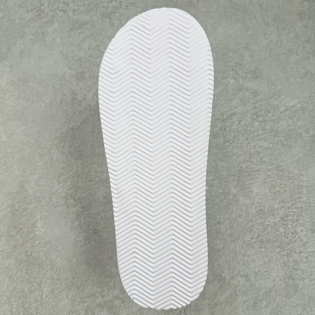 图片[9]-＃纯原 AD Gazelle Beach Slide 羚羊海滩系列经典沙滩百搭休闲运动拖鞋“蓝白”JQ7425 采用环保牛巴磨砂革鞋面材质 双层组合轻量鞋床#耐磨EVA材质压模大底 尺码： 36-45-选品中心