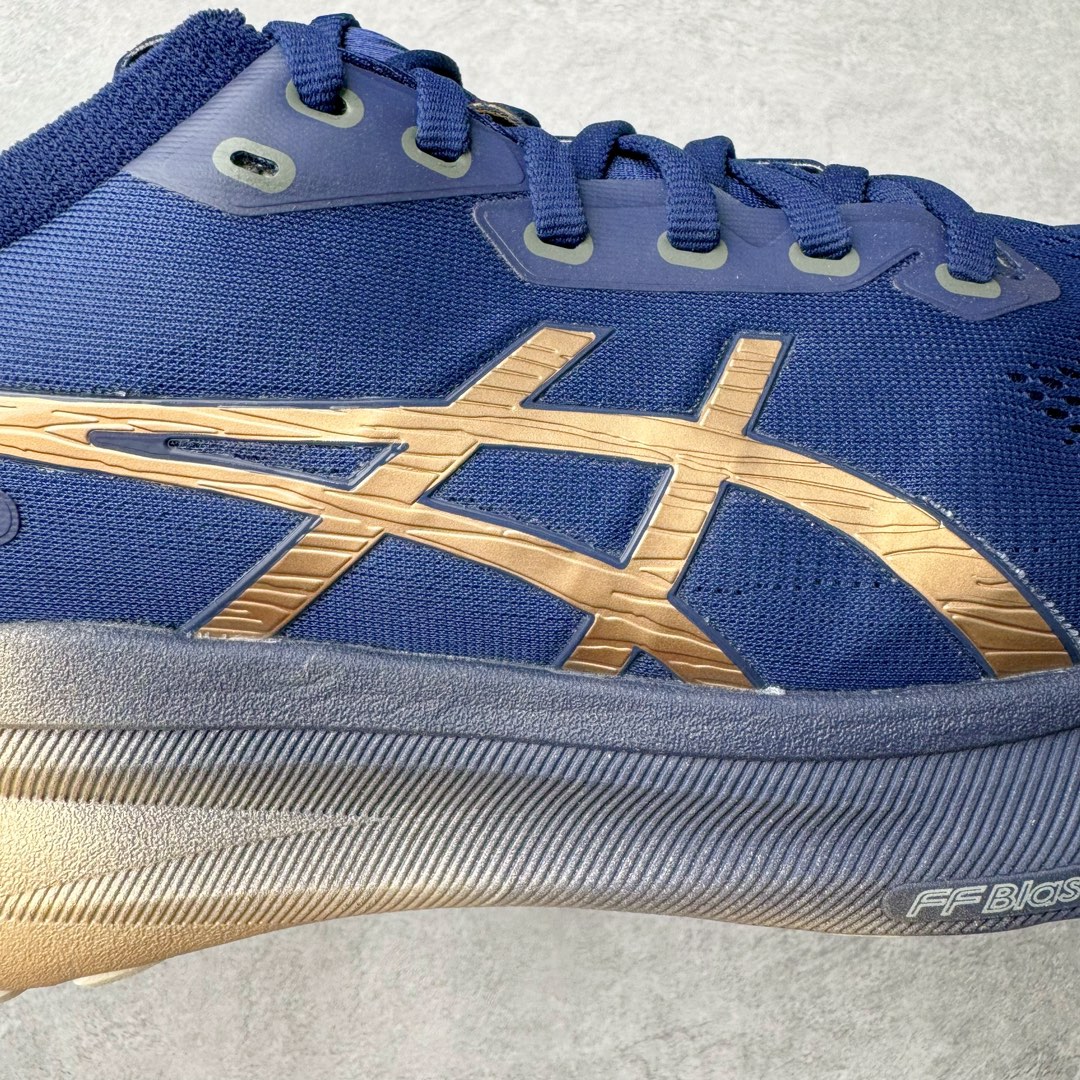 图片[17]-💰200 ＃HK纯原 Asics Gel-Kayano 31 亚瑟士卡亚诺31代低帮专业有氧超轻量休闲运动全能慢跑鞋 全球知名运动品牌ASICS正式推出新款GEL-KAYANO 31跑鞋 旨在通过全新稳定结构以提升产品可适性 满足跑者的足部稳定需求 让每一位跑者从起跑到结束都能够感受到焕然一新的稳定性与舒适性 从而帮助更多人找到身心平衡 获得自在舒适的健康生活方式 秉持着ASICS亚瑟士的设计哲学 全新一代GEL-KAYANO 31应运而生 为进一步升级产品的稳定性 GEL-KAYANO 31采用了全新4D引导系统 通过内侧稳定装置提升可适性 满足足部稳定需求 帮助足弓迅速返回到平衡位置 作为基于生物力学研究打造的全新稳定结构 4D引导系统不仅提升了跑鞋对双脚的支撑性 它还将人体不同的运动状态纳入设计考量 帮助跑者在多种跑动强度下获得充足的稳定性和理想的舒适度 尺码：36 37 37.5 38 39.5 40 40.5 41.5 42 42.5 43.5 44 44.5 45 编码：by2936070-运动鞋