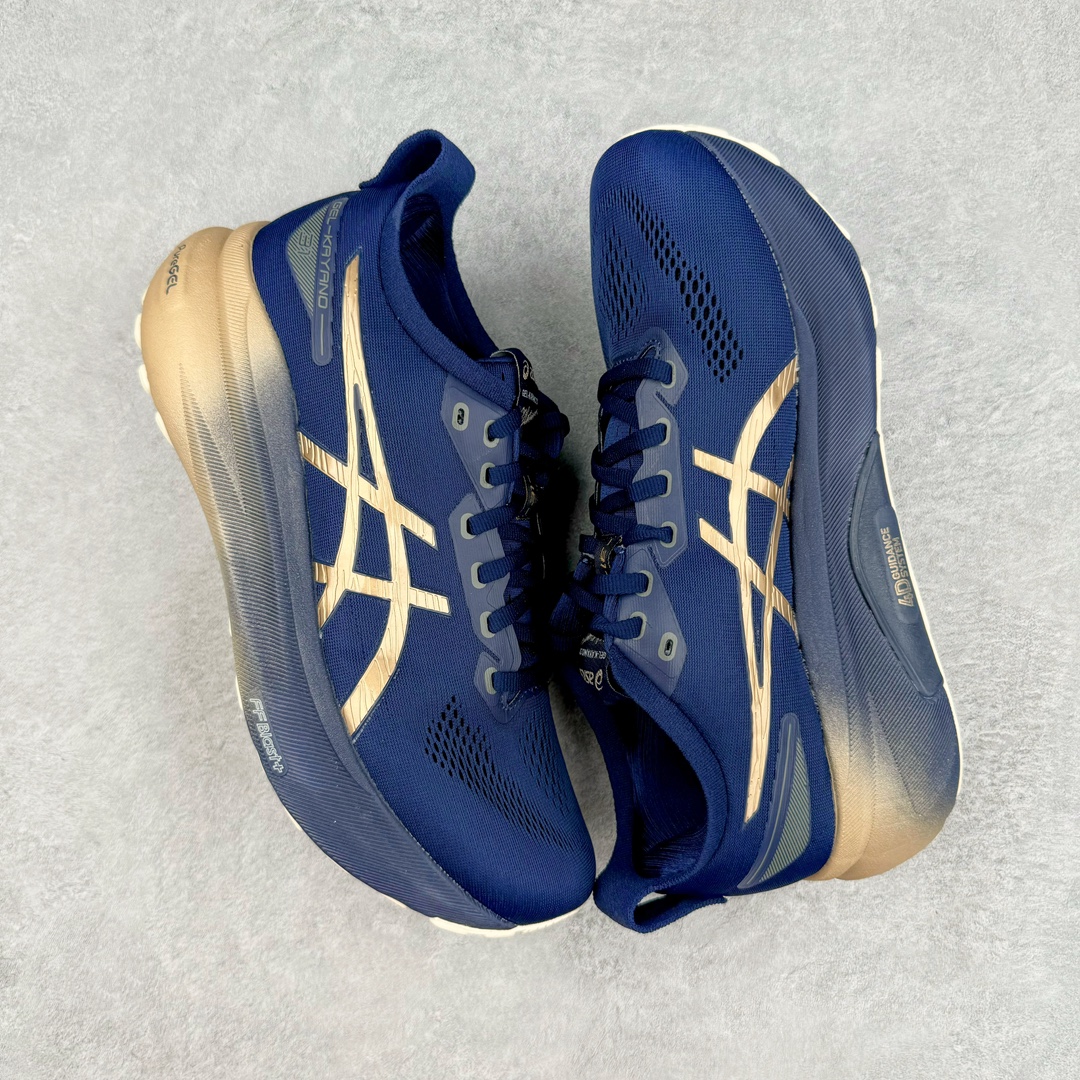 图片[3]-💰200 ＃HK纯原 Asics Gel-Kayano 31 亚瑟士卡亚诺31代低帮专业有氧超轻量休闲运动全能慢跑鞋 全球知名运动品牌ASICS正式推出新款GEL-KAYANO 31跑鞋 旨在通过全新稳定结构以提升产品可适性 满足跑者的足部稳定需求 让每一位跑者从起跑到结束都能够感受到焕然一新的稳定性与舒适性 从而帮助更多人找到身心平衡 获得自在舒适的健康生活方式 秉持着ASICS亚瑟士的设计哲学 全新一代GEL-KAYANO 31应运而生 为进一步升级产品的稳定性 GEL-KAYANO 31采用了全新4D引导系统 通过内侧稳定装置提升可适性 满足足部稳定需求 帮助足弓迅速返回到平衡位置 作为基于生物力学研究打造的全新稳定结构 4D引导系统不仅提升了跑鞋对双脚的支撑性 它还将人体不同的运动状态纳入设计考量 帮助跑者在多种跑动强度下获得充足的稳定性和理想的舒适度 尺码：36 37 37.5 38 39.5 40 40.5 41.5 42 42.5 43.5 44 44.5 45 编码：by2936070-运动鞋