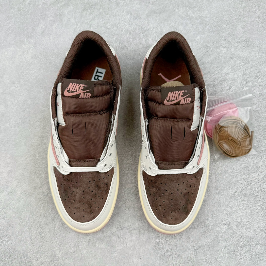 图片[2]-💰190 ＃KZ Travis Scott x Air Jordan AJ1 Low OG SP TS联名倒钩低帮 白棕粉 DZ4137-206 毫无疑问市场中端王者 耗时半年巨作 全套原纸板楦头开发 确保原汁原味 完美呈现倒钩版型 原档案转印油墨一体 东莞原厂磨具大底独家尺码35.5 48.5 一码一磨具拒绝假半码 此版本只针对中端市场 皮料材质有所更替 其他数据细节工艺流程均保持一致 绝不口嗨 细节品控鞋型随意秒杀市面3XX 4XX 原盒原配 外盒透明胶套 内侧字体 工整带凹凸感 原厂拉帮工艺 针距密度一致 后跟弧度收口自然不对折 极致一眼正品既视感 进口玻璃冲刀皮料裁剪零毛边 承诺百分百一致原鞋 全鞋电脑针车工艺 进口港宝加持 后跟自然饱满 全鞋荧光划线卡点 追求极致完美 每一双都是工艺品 多重QC质检 超越公司货的品控标准 实实在在的免检产品 SIZE：35.5 36 36.5 37.5 38 38.5 39 40 编码：by2936060-运动鞋