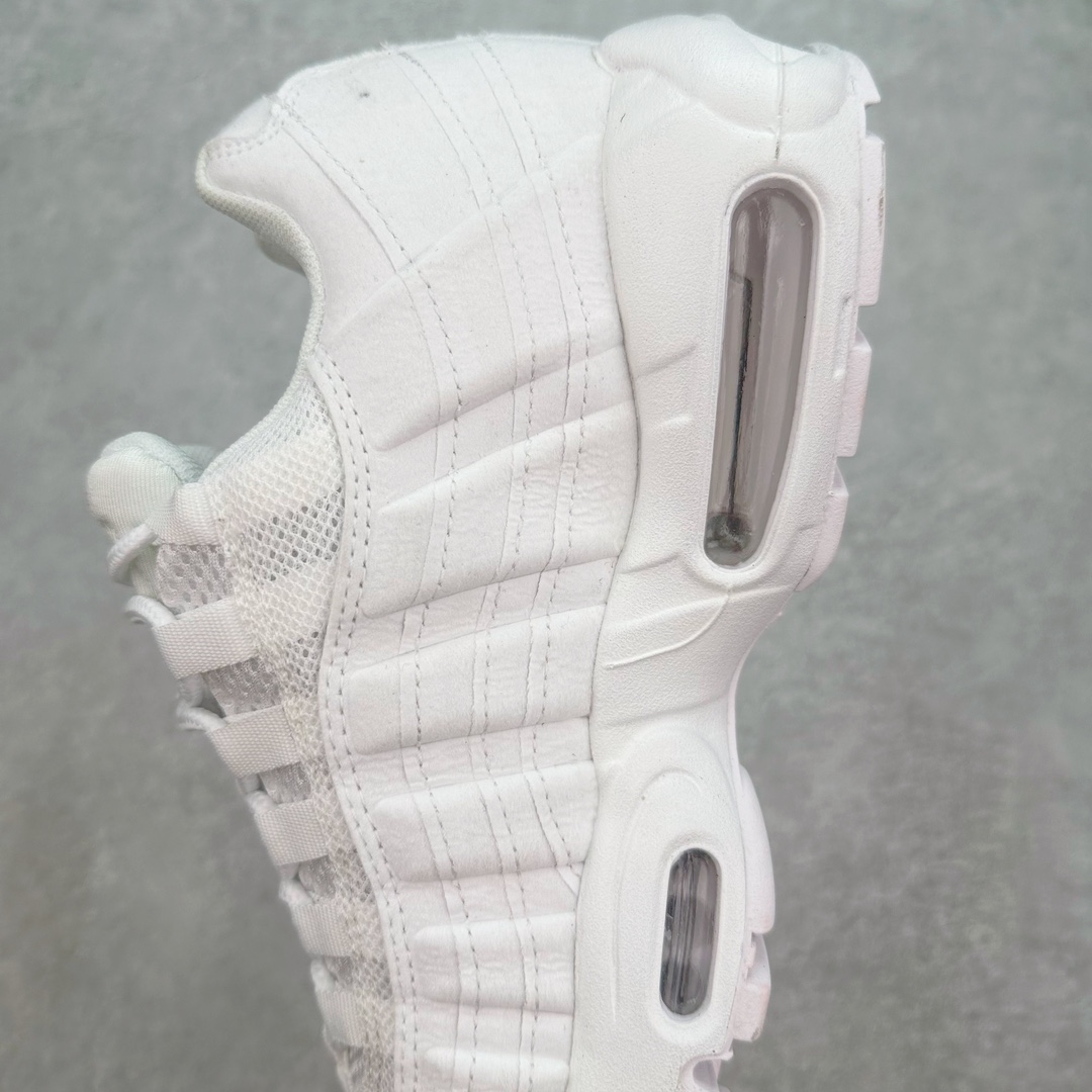 图片[7]-💰180 ＃MX版 NK Air Max 95 复古减震气垫跑鞋 CD6871-001 经典重温 外单专供大厂出品 品质稳定 一百余色 终端操作 鞋款设计灵感源于人体构造 中底设计基于人体的脊柱构造 是整体设计的核心 尼龙孔眼代表了肋骨 而分层式面板和网眼象征着肌肉纤维和肉体组织 Air Max 95采用了两个独立的吹塑成型的Air-Sole单元 并首次在前掌使用可视化气垫设计 Swoosh logo夜当作一个 点符号放在了鞋子的后帮位置 20年的发展让 AIR MAX 95有了不同的故事 20年后再度面向世人的时候 焕然一新的面貌 让人有了另外一种清新脱俗的感觉 SIZE：36 36.5 37.5 38 38.5 39 40 40.5 41 42 42.5 43 44 44.5 45 46 47.5 48 编码：Xby2936050-运动鞋