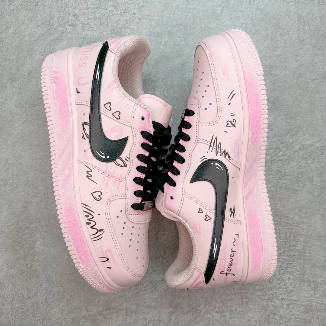 图片[3]-💰220 NK Air Force 1´07 Low 空军一号低帮百搭休闲运动板鞋 CW1888-111 柔软、弹性十足的缓震性能和出色的中底设计 横跨复古与现代的外型结合 造就出风靡全球 三十多年的Force 1 直到今天还深受青睐 SIZE：36 36.5 37.5 38 38.5 39 40 40.5 41 42 42.5 43 44 44.5 45 编码：Mby2936090-运动鞋